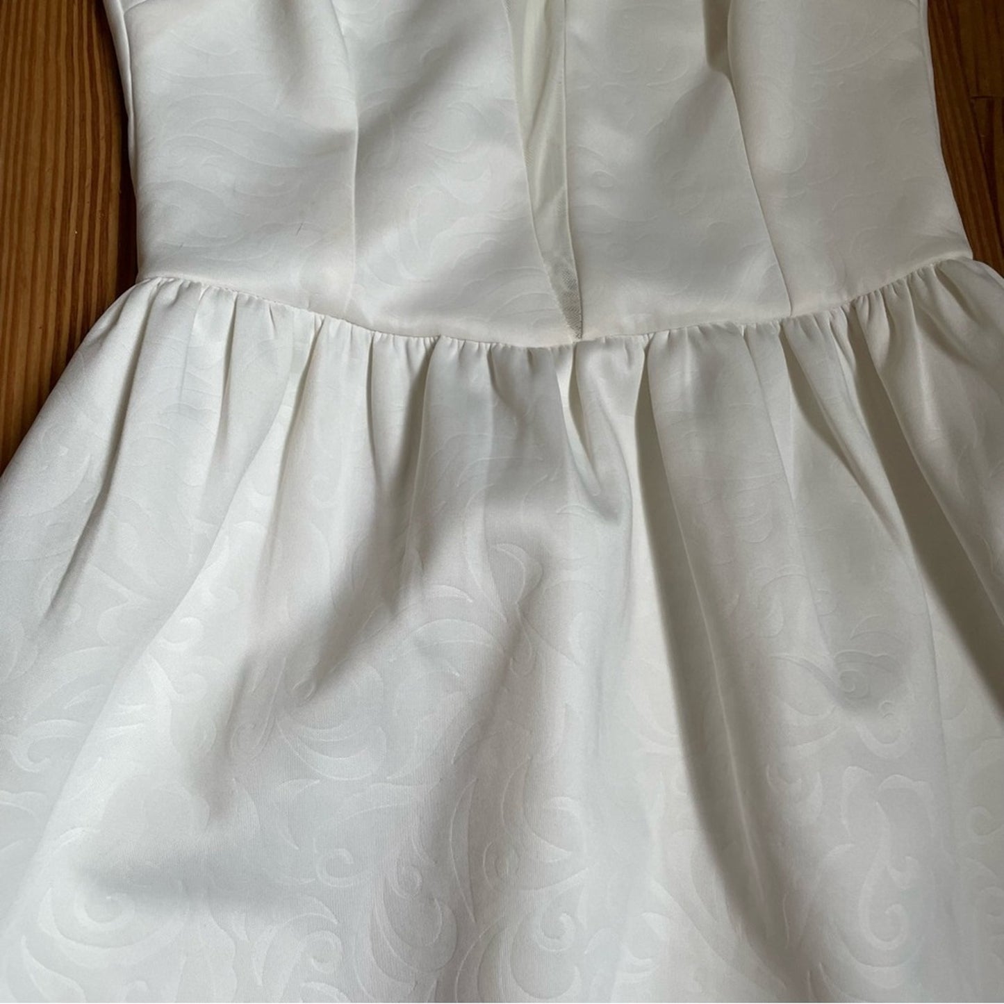 NWT En Creme white deep V fit flare dress SIZE S