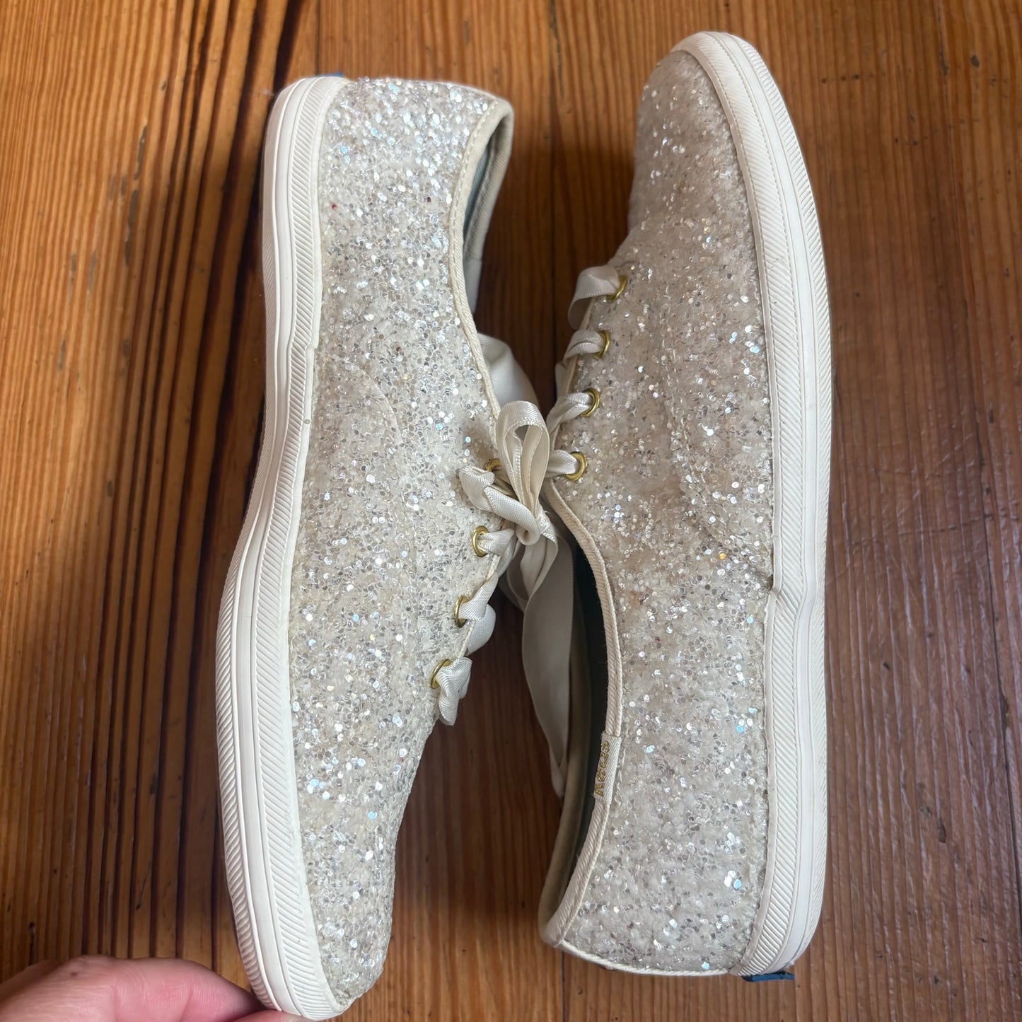 Keds X Kate Spade white silver glitter low top lace sneakers SIZE 7