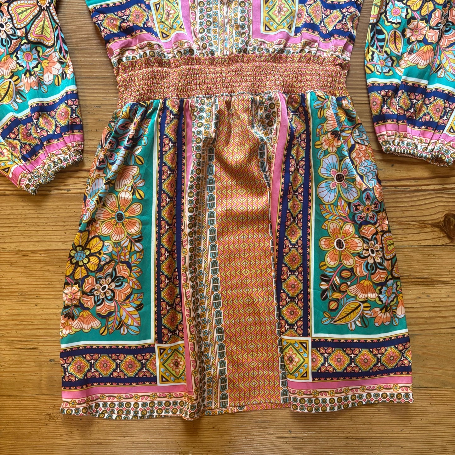 Joy Joy colorful floral long sleeve v neckline cinched waist dress SIZE S