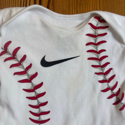 Nike white baseball logo short sleeve cotton one piece SIZE 0-3M