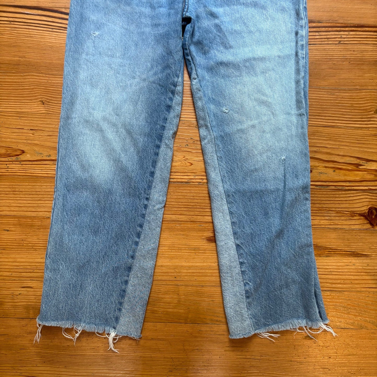 Free People light wash two toned high rise button fly straight leg jeans SIZE 28