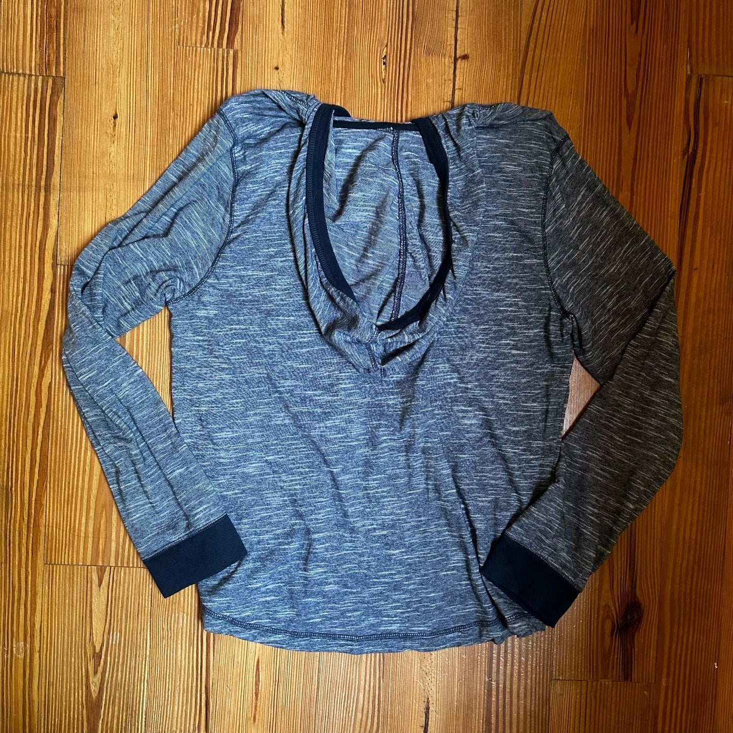 UK Style French Connection navy hooded long sleeve tee SIZE M