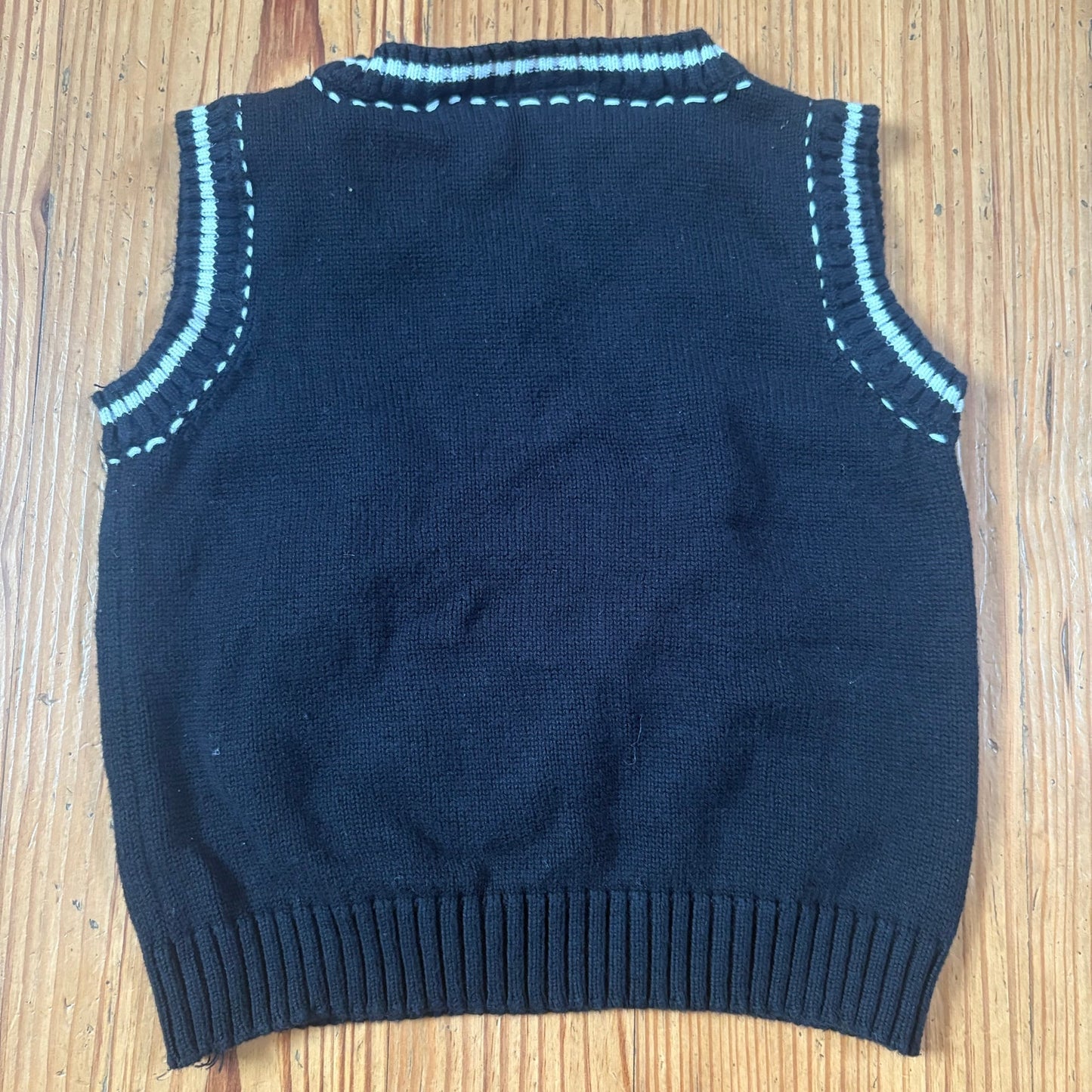 Blueberi Boulevard 90s black white trim bear train knit sweater vest SIZE 2T