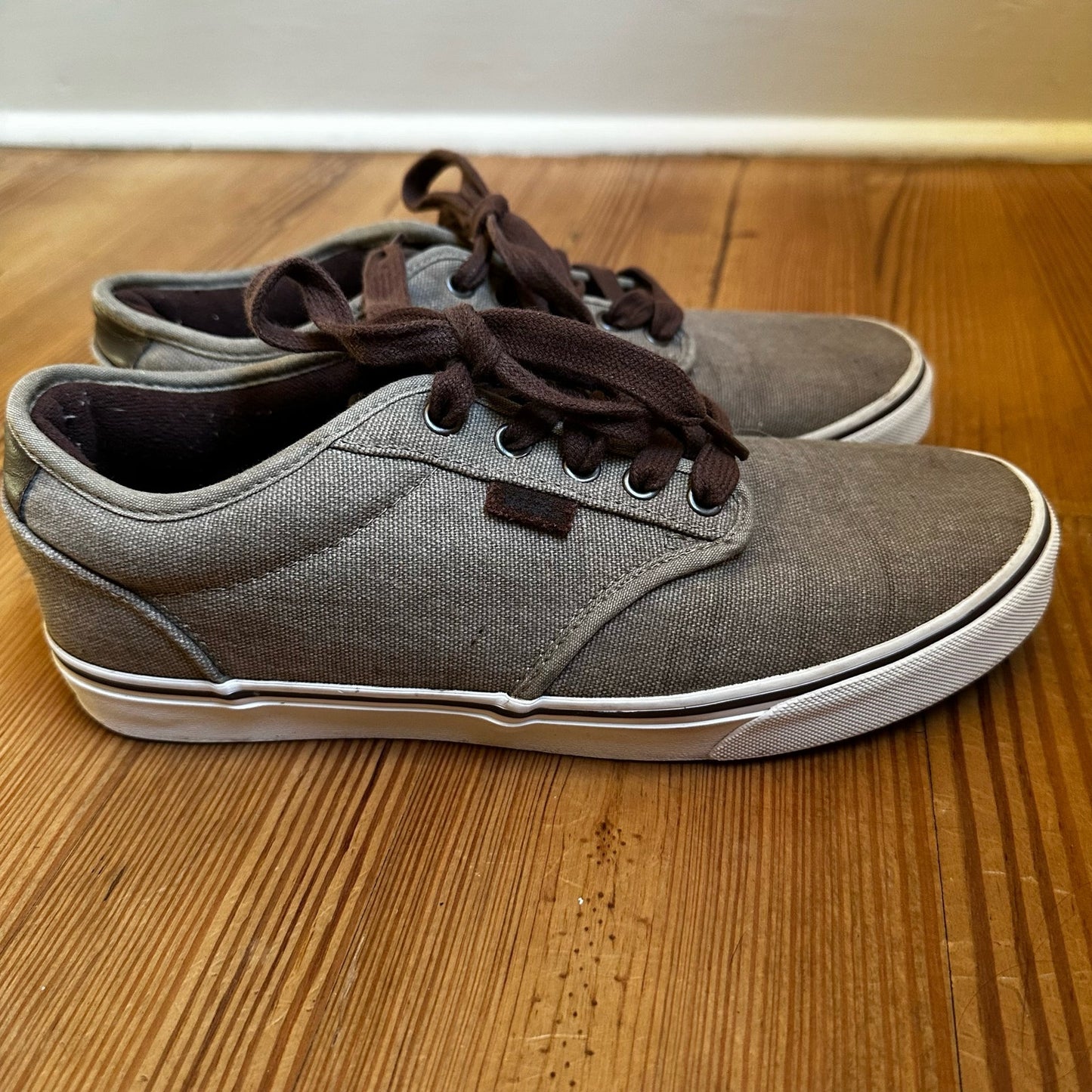 Vans brown canvas leather low top sneaker SIZE 10