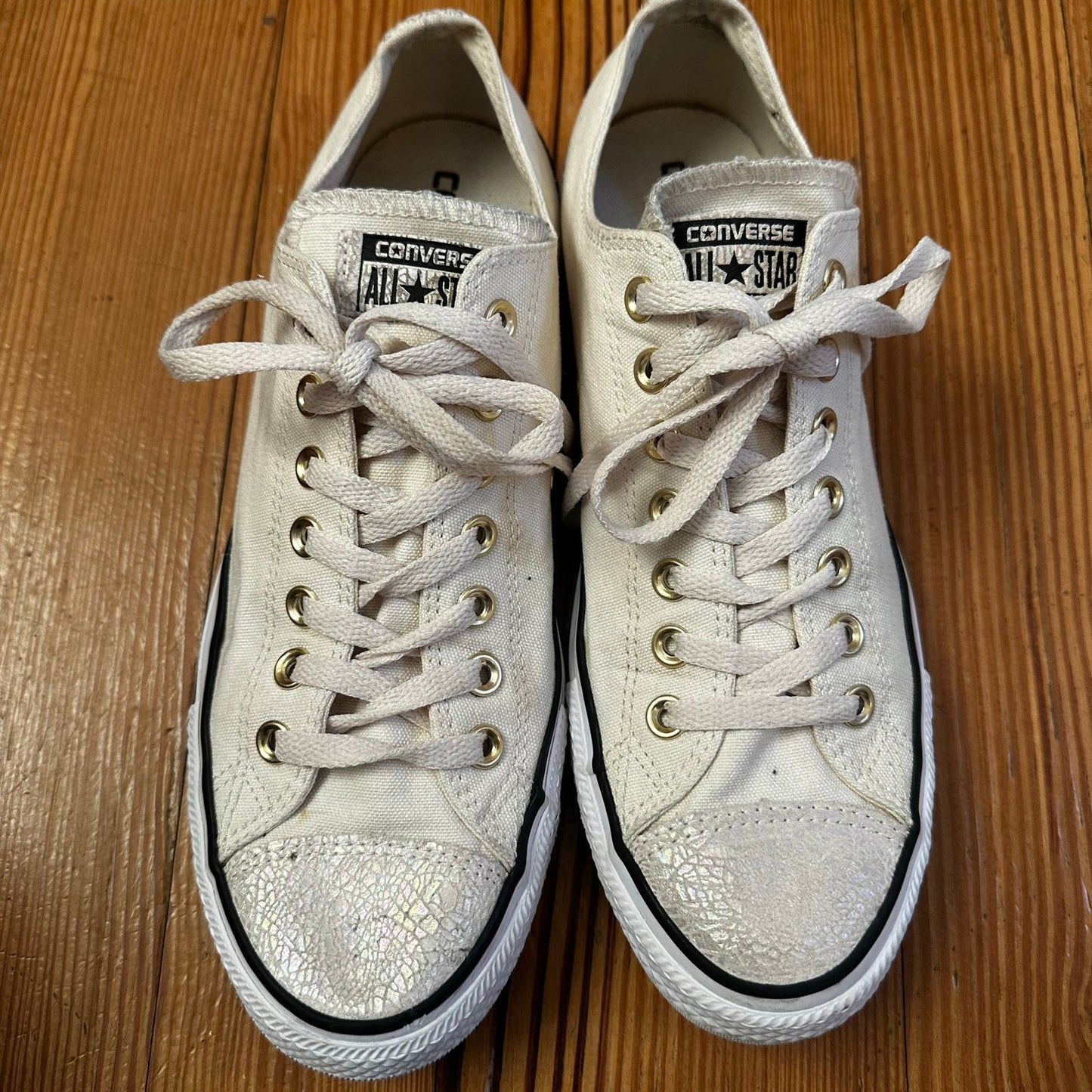 Converse All Star cream metallic toe low top sneakers SIZE 11