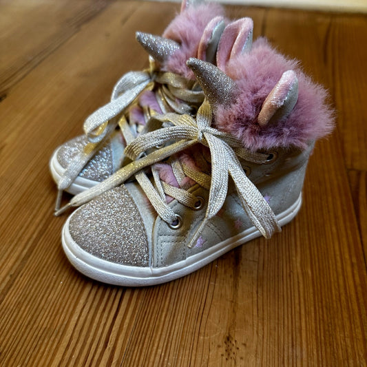 Cat & Jack Angelynn beige glitter fur unicorn high top sneakers SIZE 7