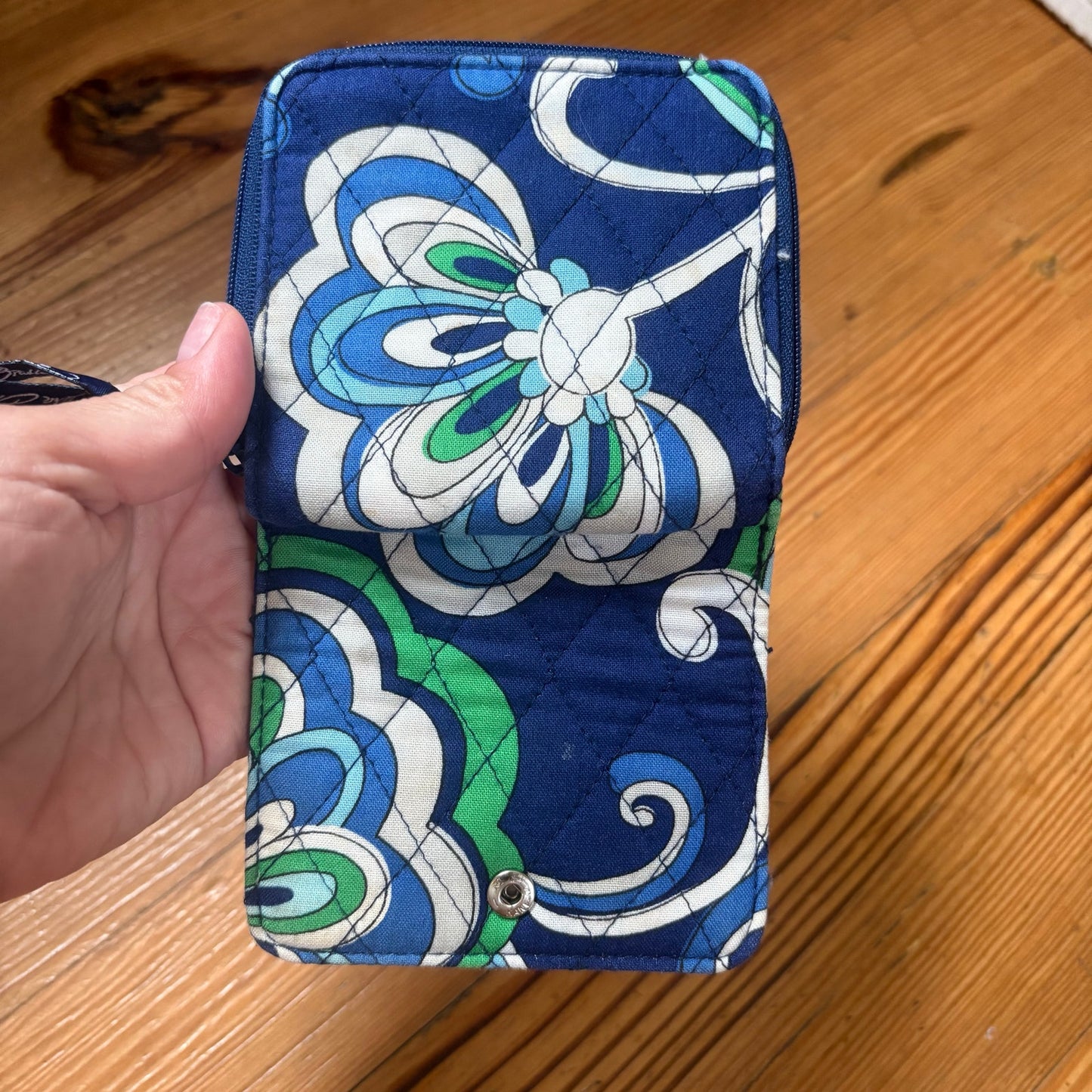 Vera Bradley blue white paisley bi fold coin pocket wallet