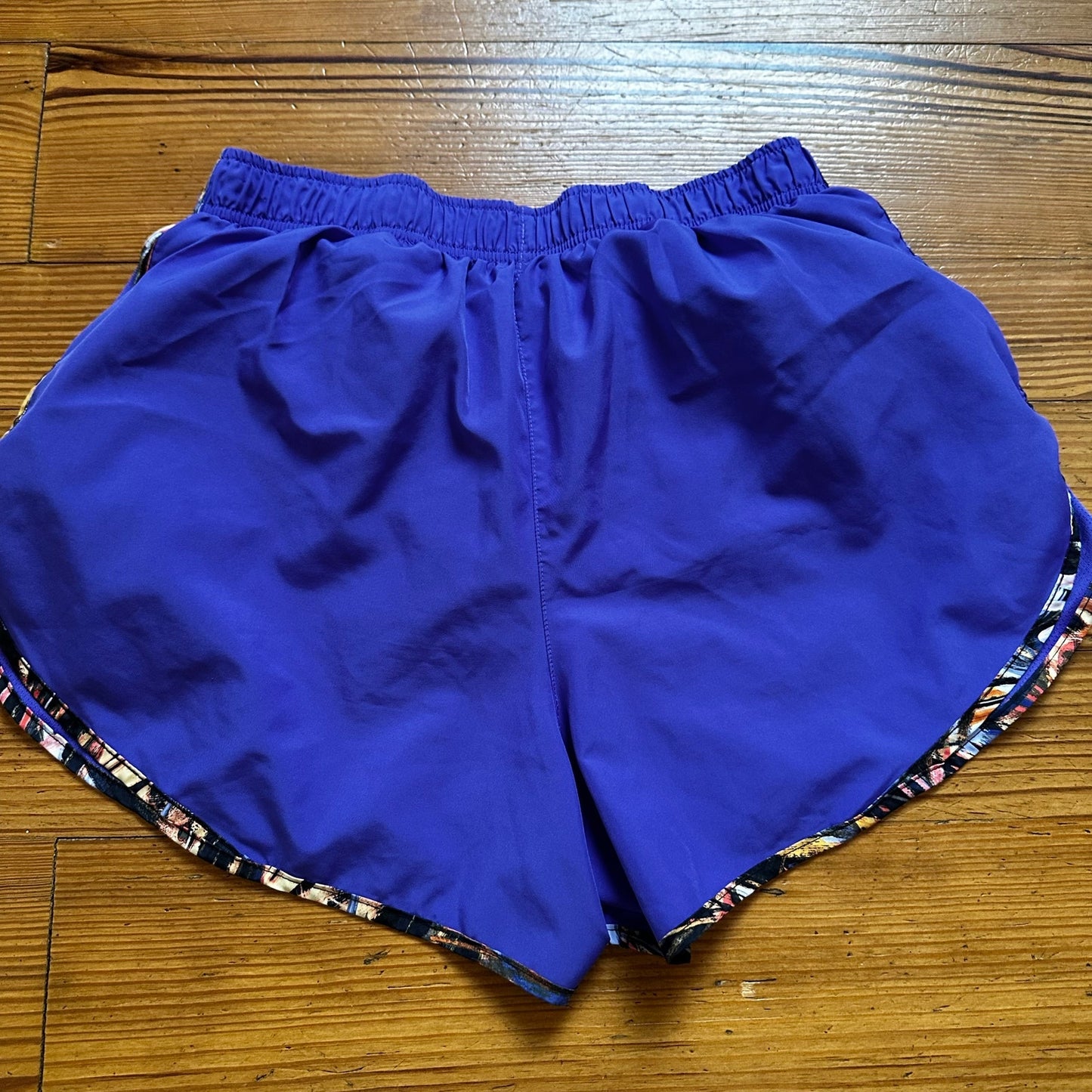 Nike Dri-Fit purple pattern trim lined running shorts SIZE L
