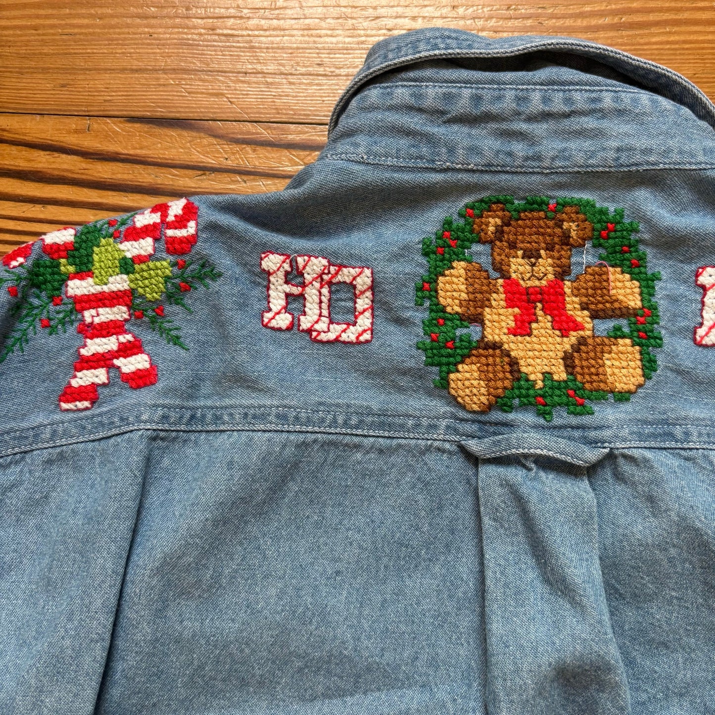 Vintage long sleeve cotton jean Christmas embroidery needlepoint shirt SIZE L