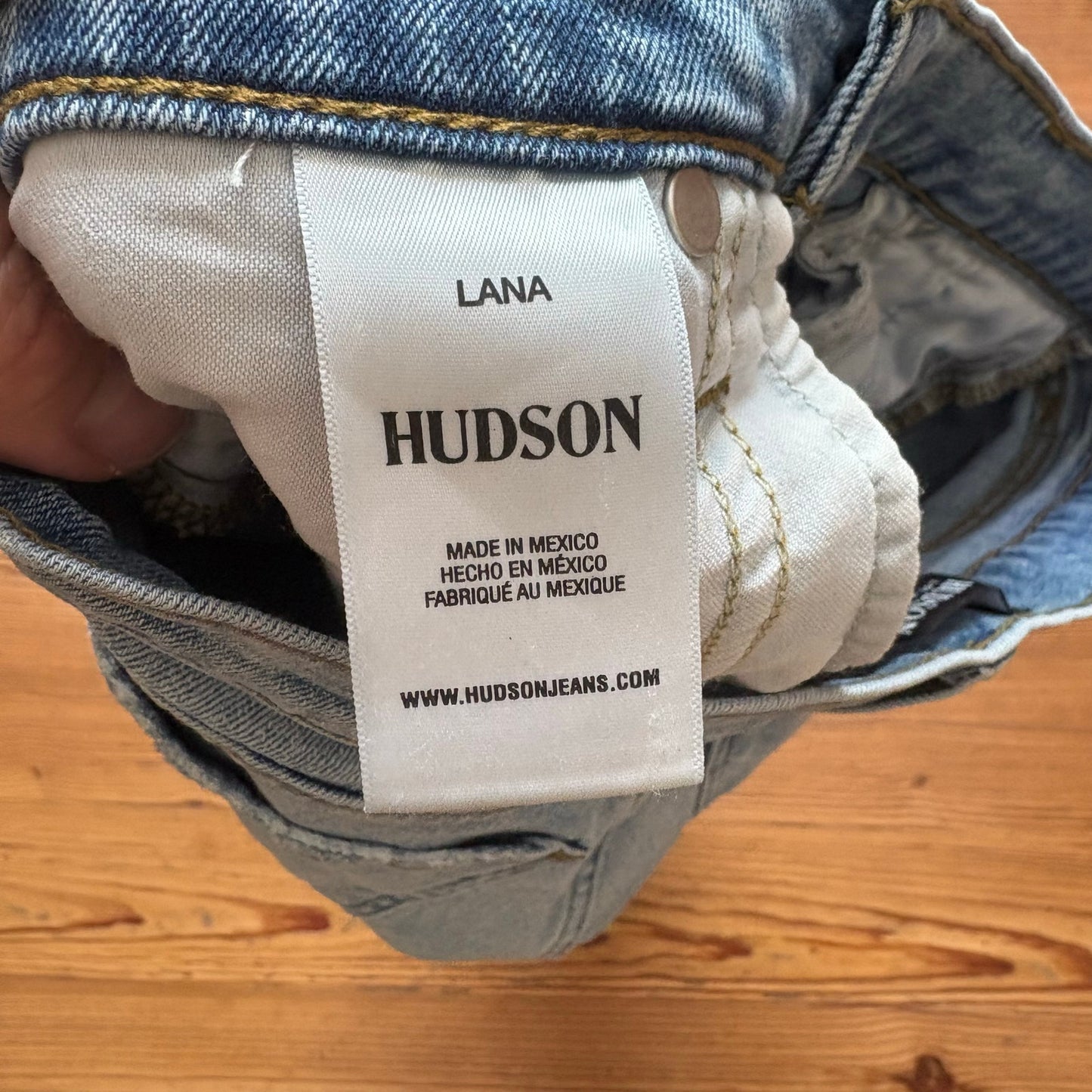Hudson Lana medium wash raw hem ankle straight jeans SIZE 26