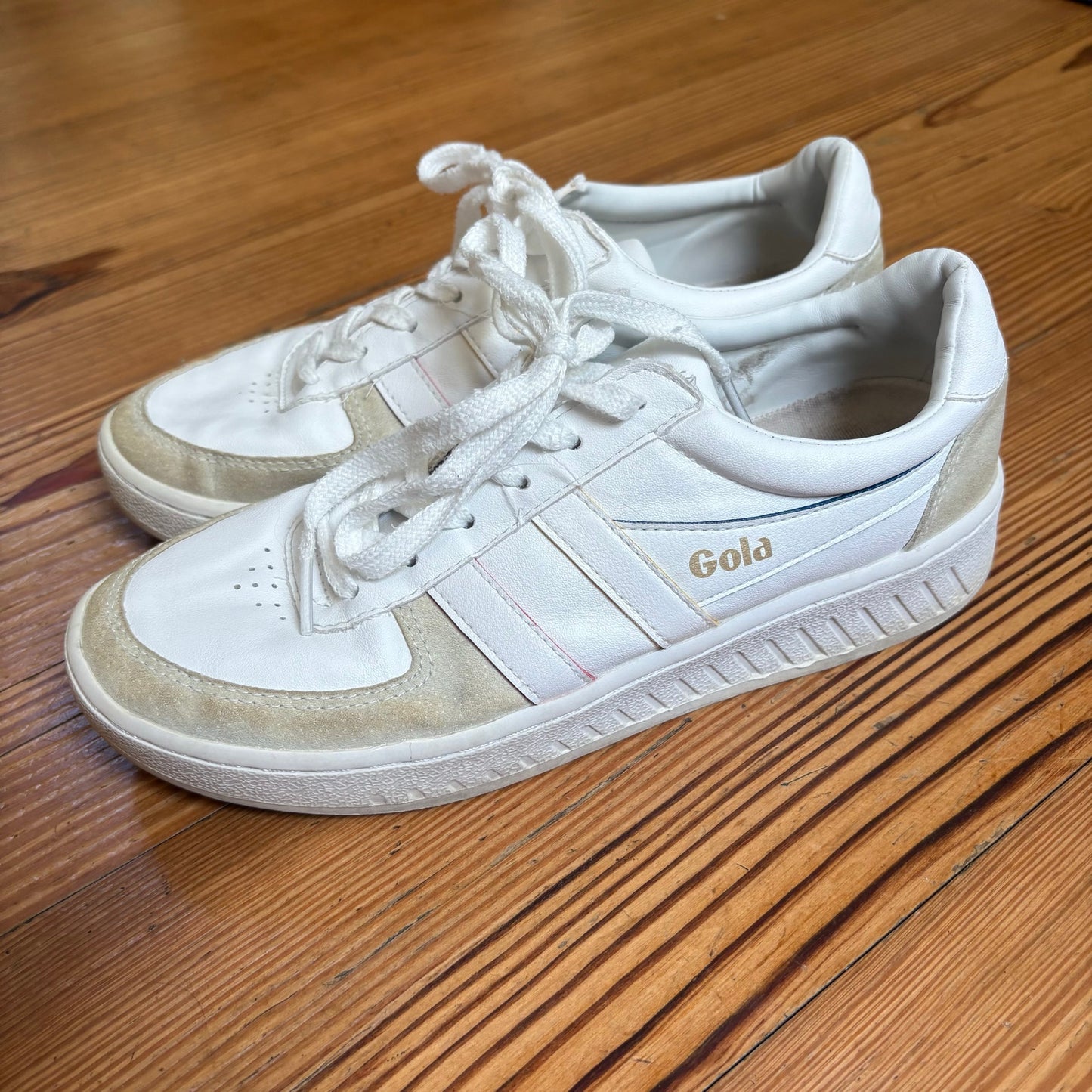 Gola white gray suede low top lace up sneakers SIZE 8