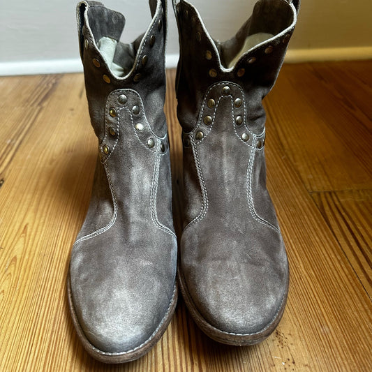 Janet & Janet western brown studded cowboy boots SIZE 38/7