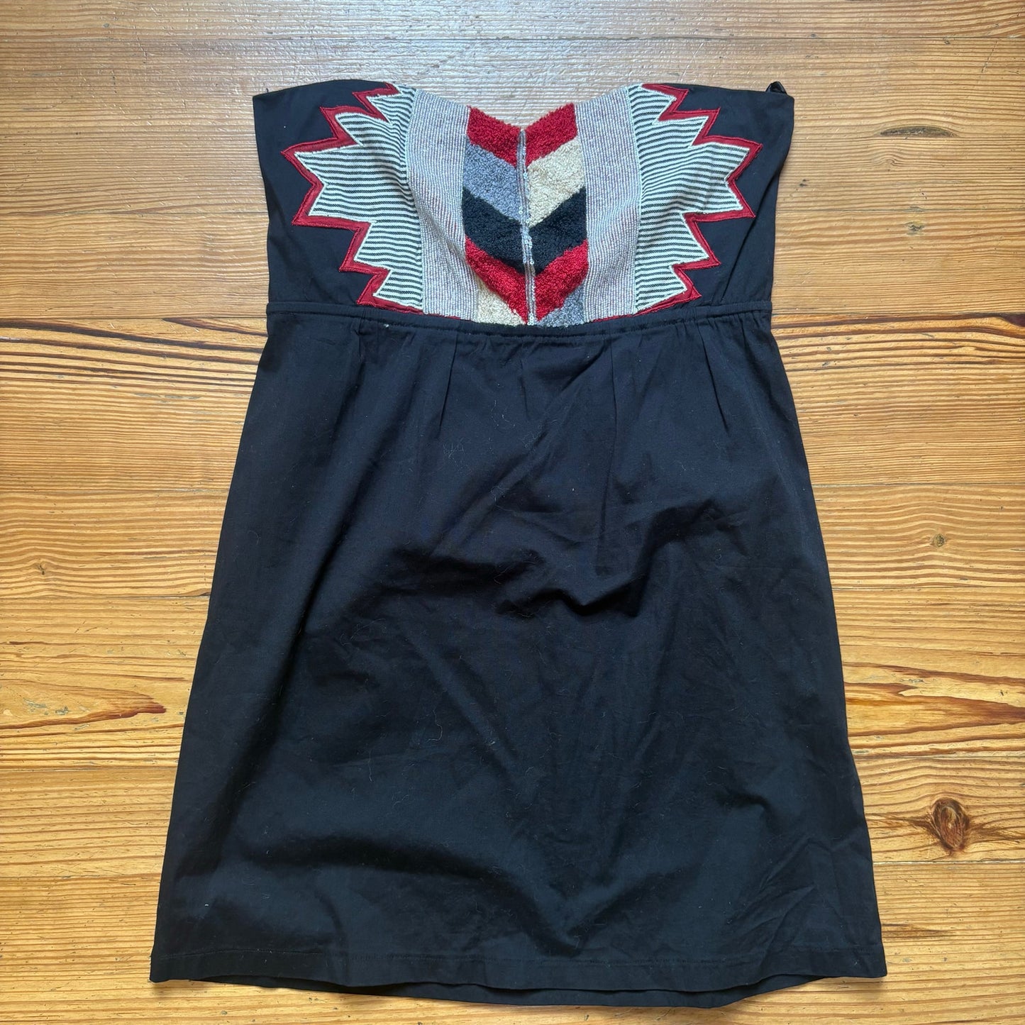 Judith March black with red gray tribal strapless dress SIZE L
