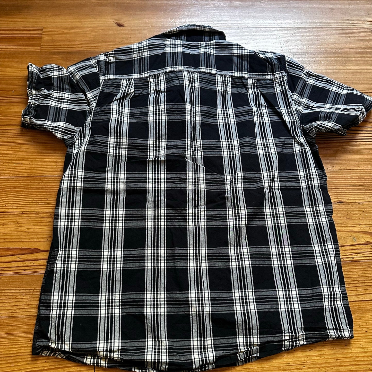 Carhartt black and white checked relaxed fit short sleeve button up shirt SIZE L