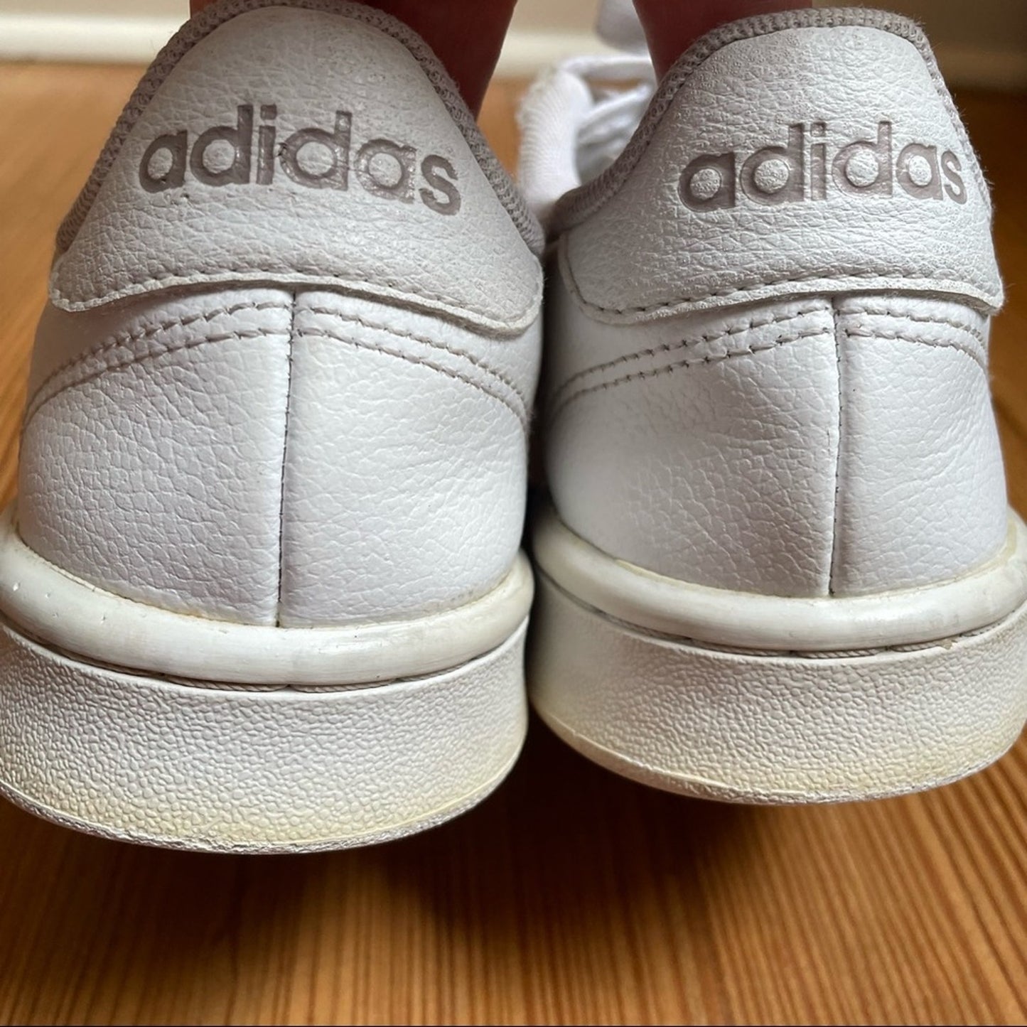 Adidas classic three stripe white silver sneaker SIZE 6