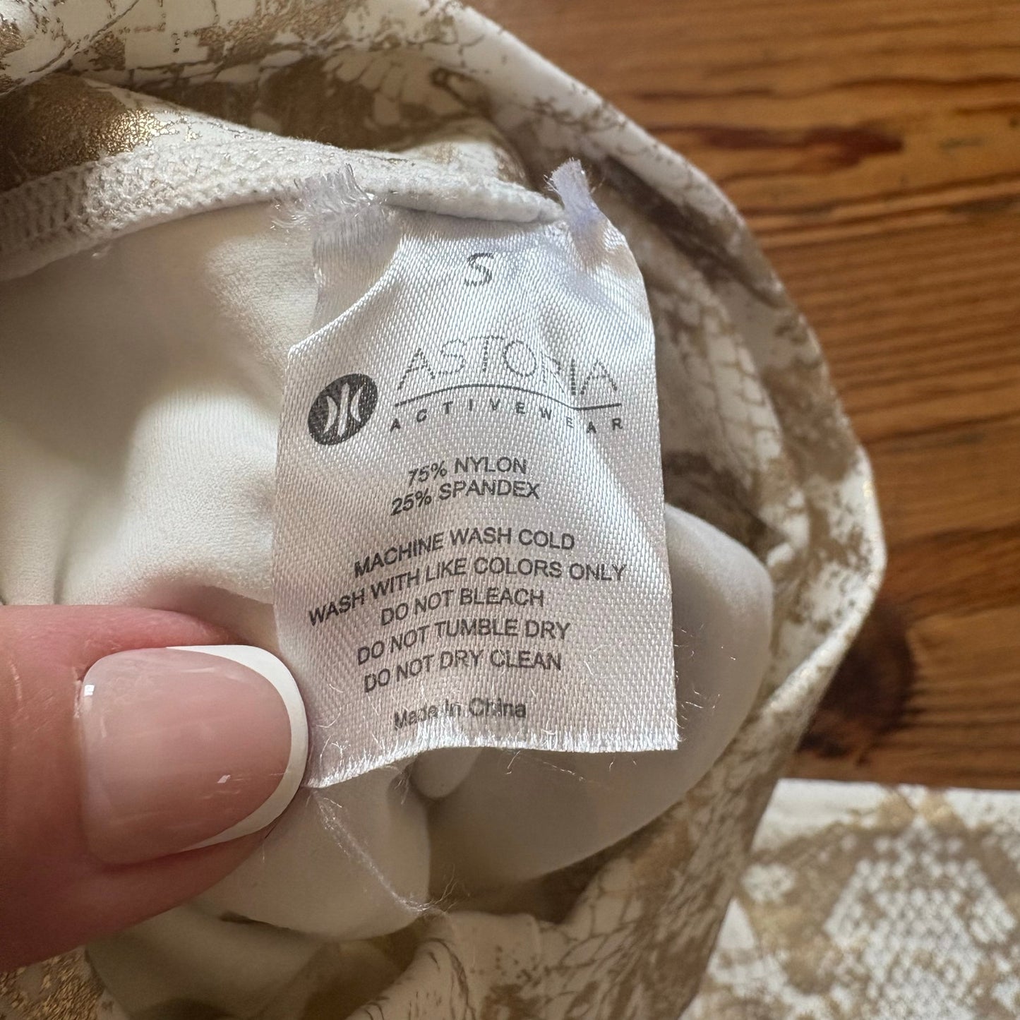Astoria Carbon38 activewear white gold pant sports bra set SIZE S