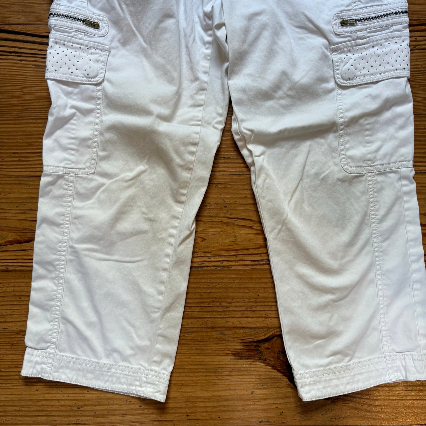 Cache white cropped studded pocket y2k womens cargo pants SIZE 6