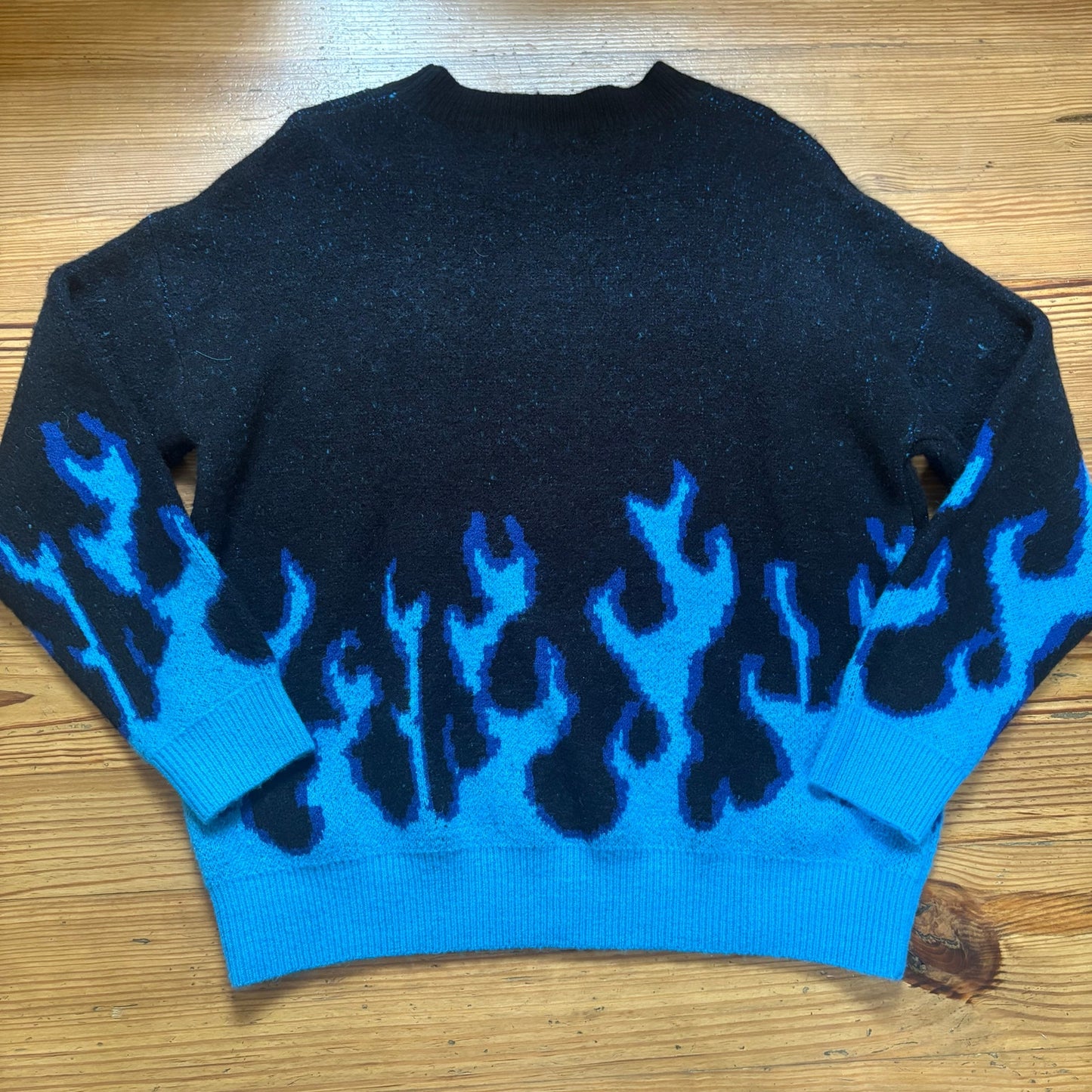 Shein black with blue flame crew goth pullover sweater SIZE M