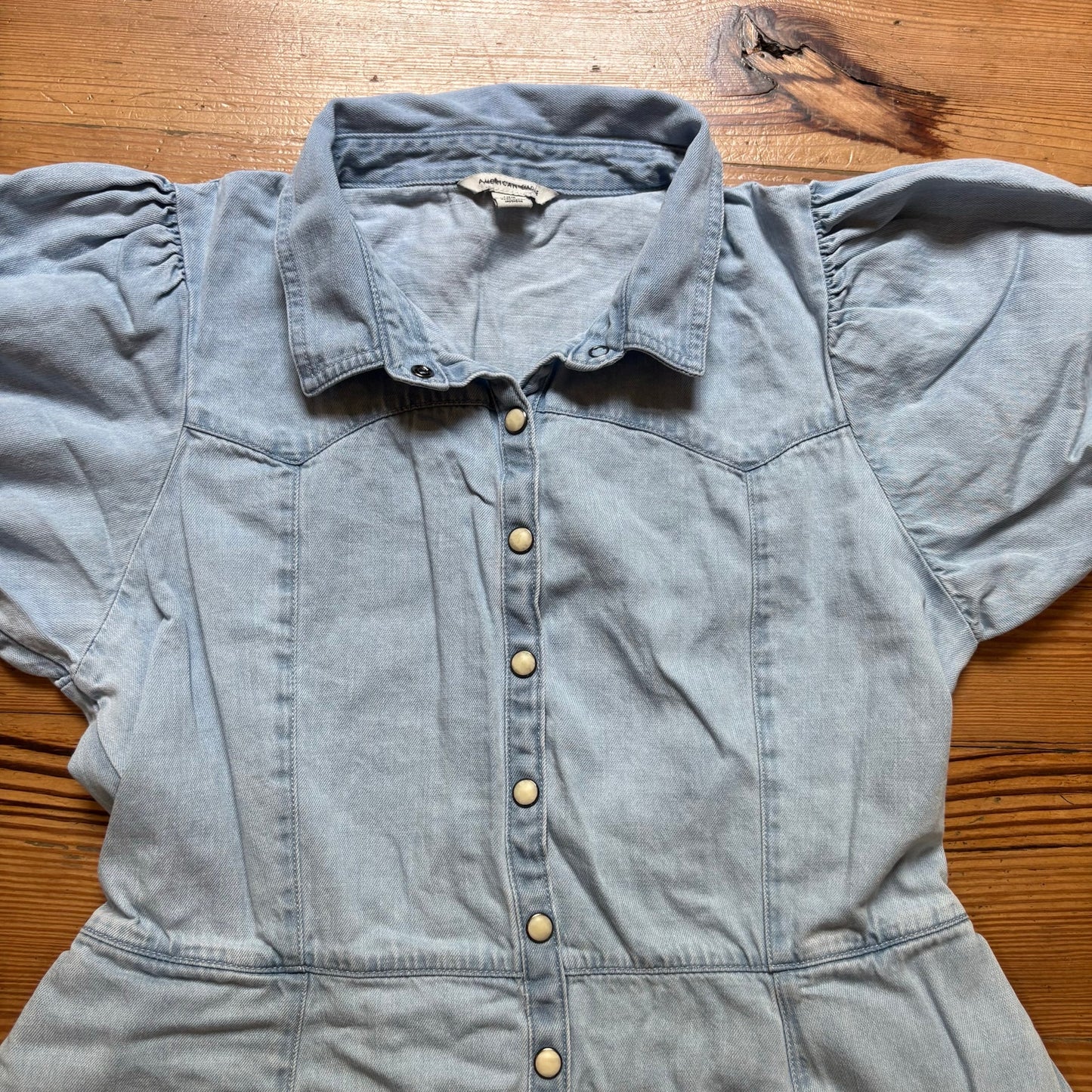 American Eagle Outfitters light blue denim short snap front dress SIZE L