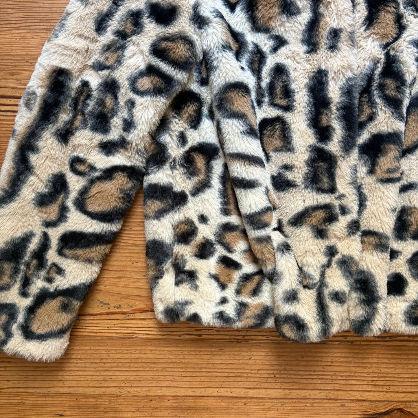 Vero Moda cheetah print faux fur snap winter coat SIZE L