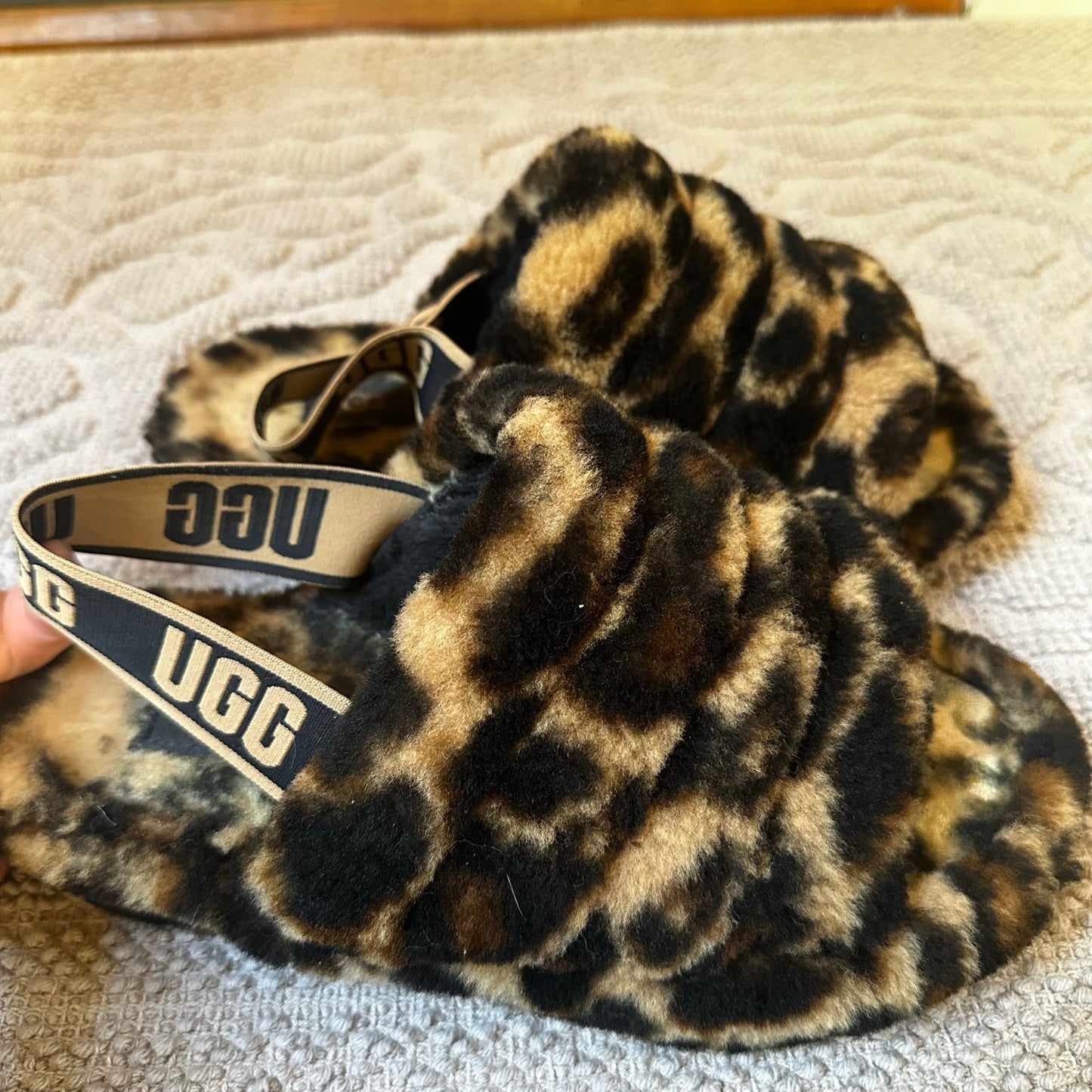 UGG Australia brown black cheetah print platform fuzzy slides SIZE 7