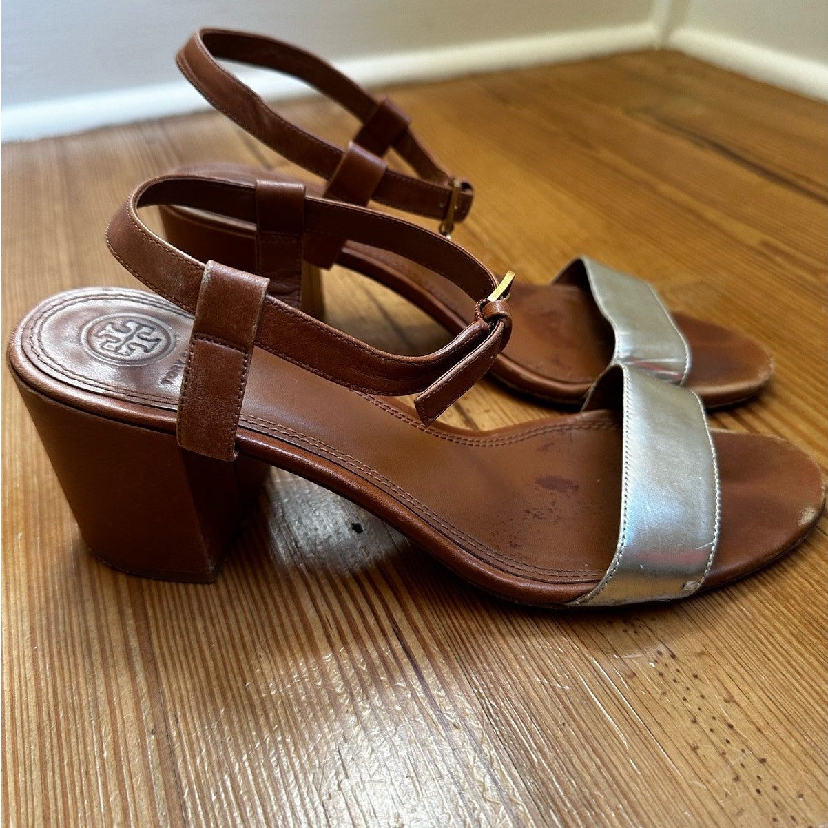 Tory Burch Laurel brown leather blocked heeled gold strap sandal SIZE 9.5