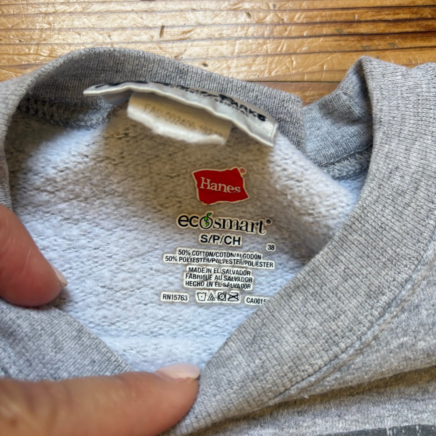 Hanes Disney Mickey Mouse Disney World graphic light gray crew sweatshirt SIZE S