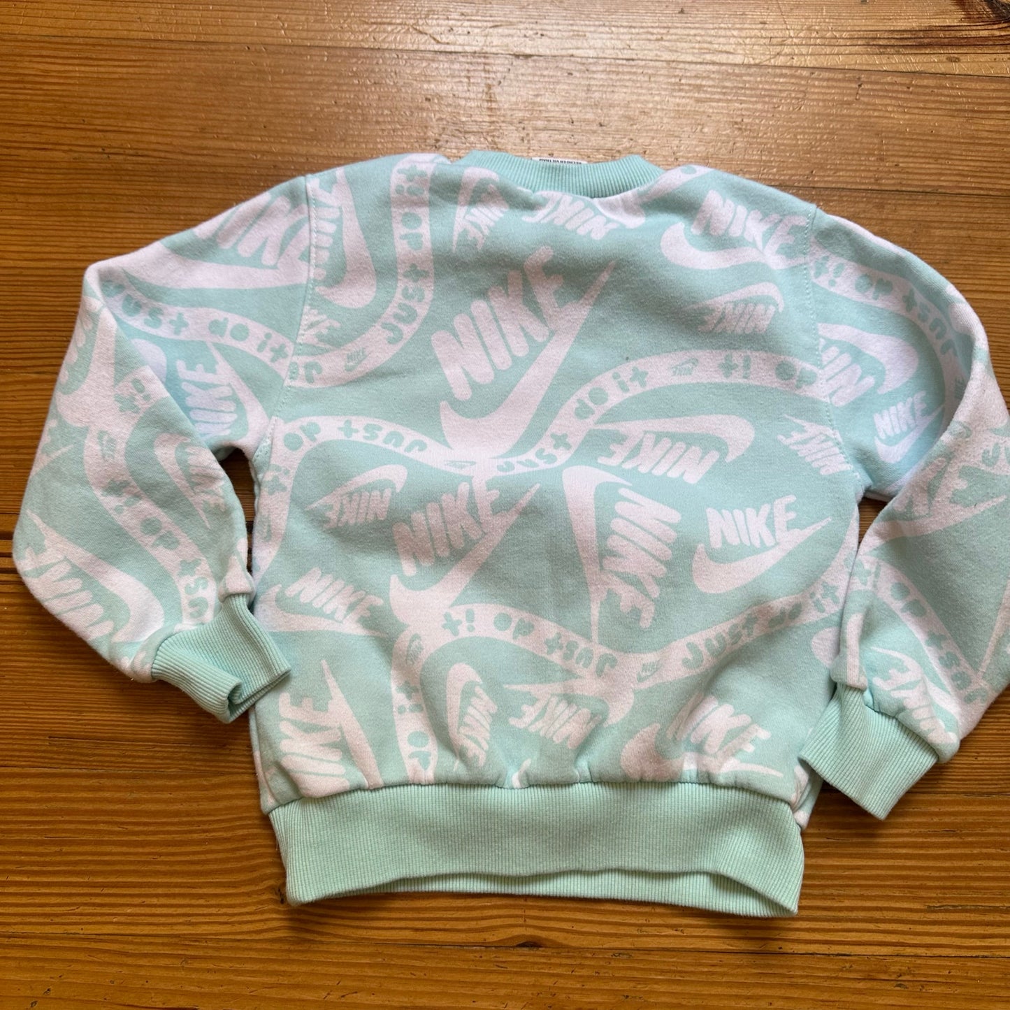 Nike light blue white graphic crew sweatshirt SIZE 4