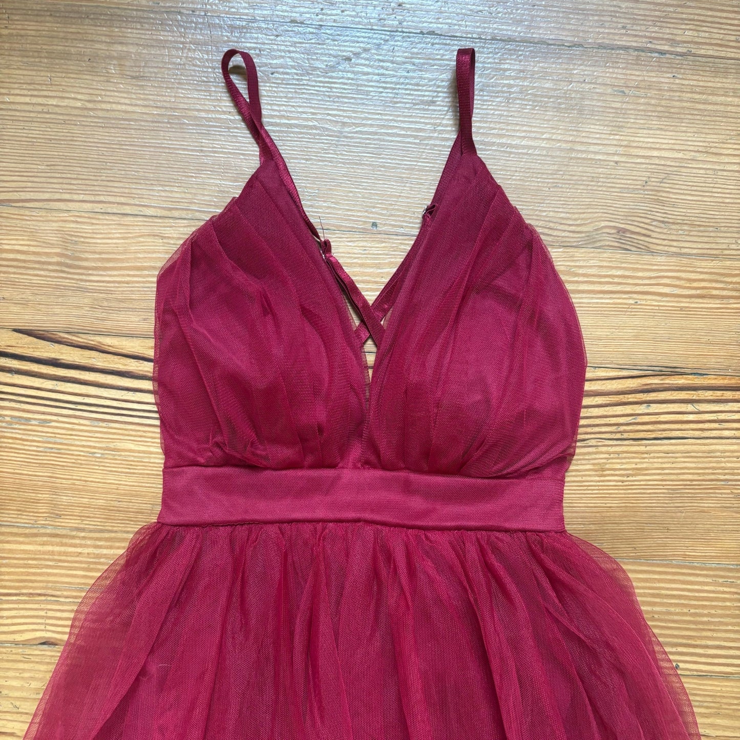 NWT Haute Monde burgundy sleeveless tulle bottom mini dress SIZE M
