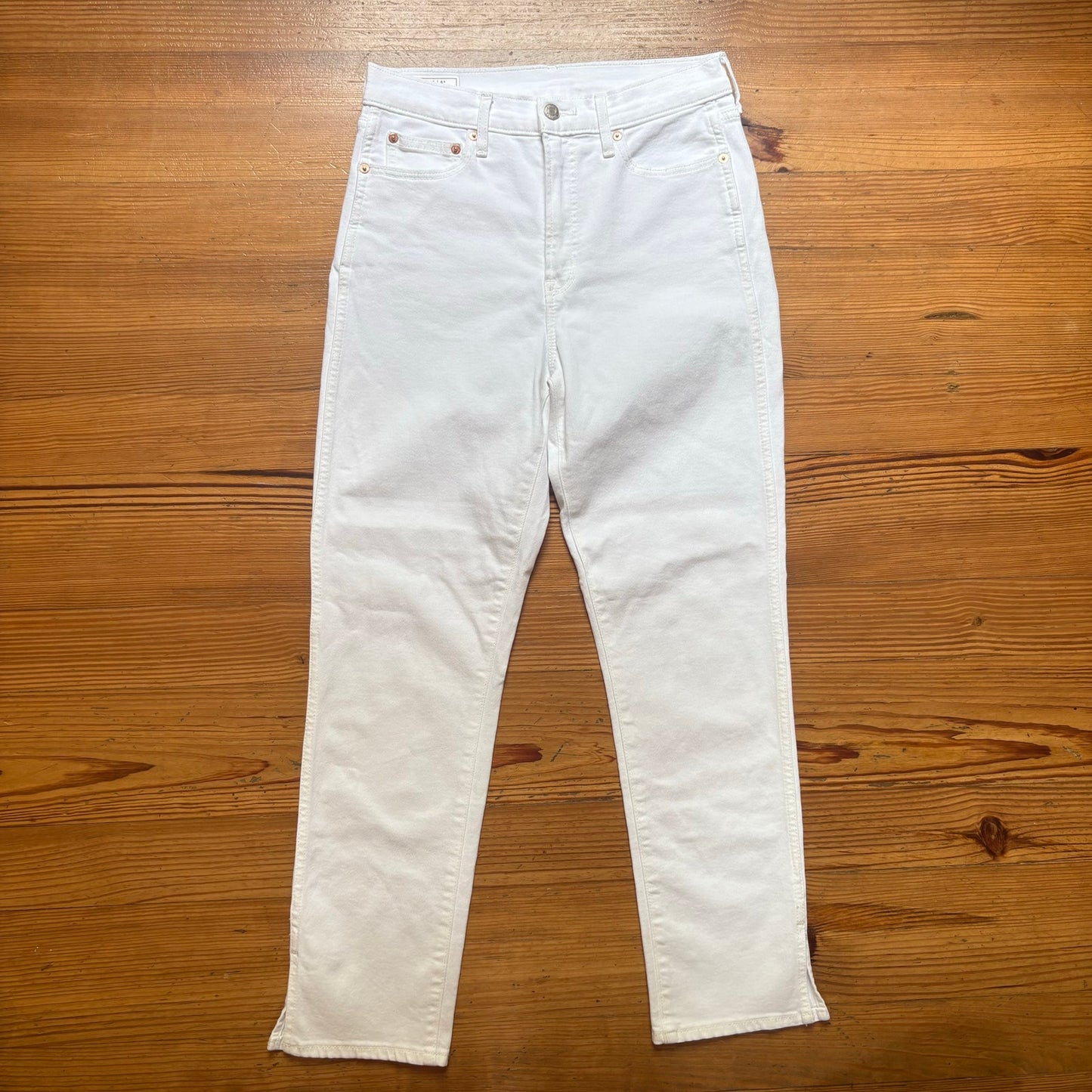 Gap white vintage slim high rise cotton jeans SIZE 6