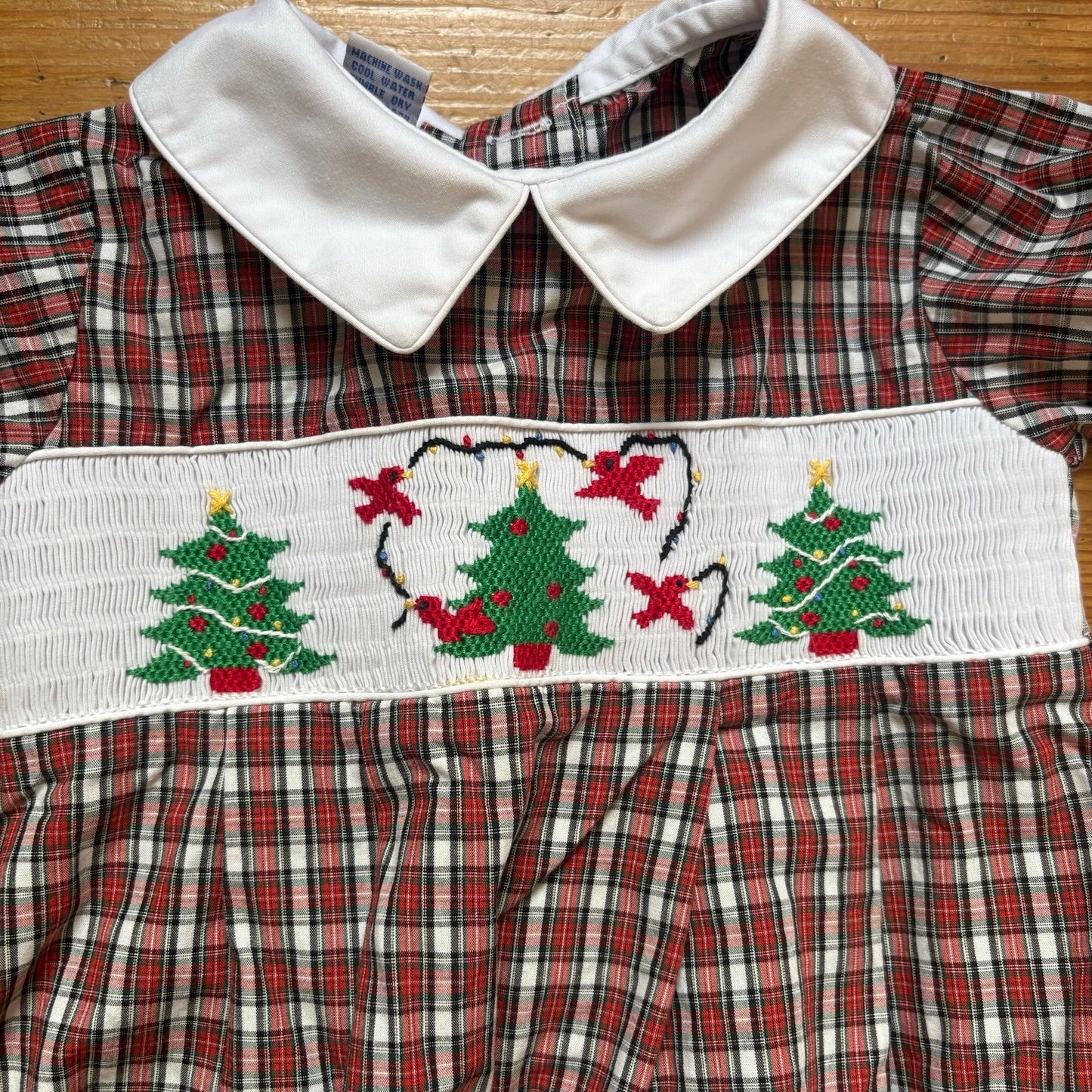 Anavini red Christmas tree checkered holiday smocked bubble SIZE 18M