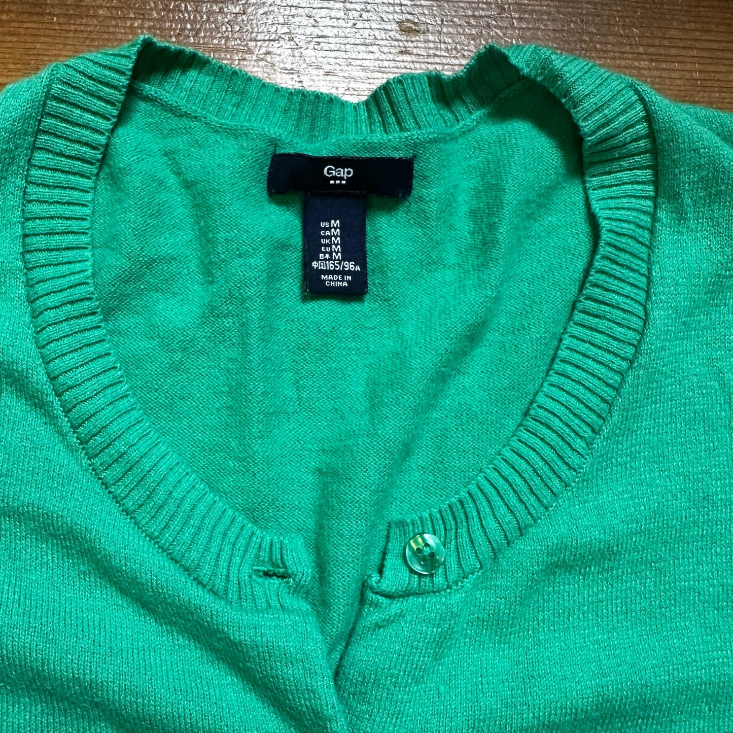 Gap green button long sleeve cardigan SIZE M