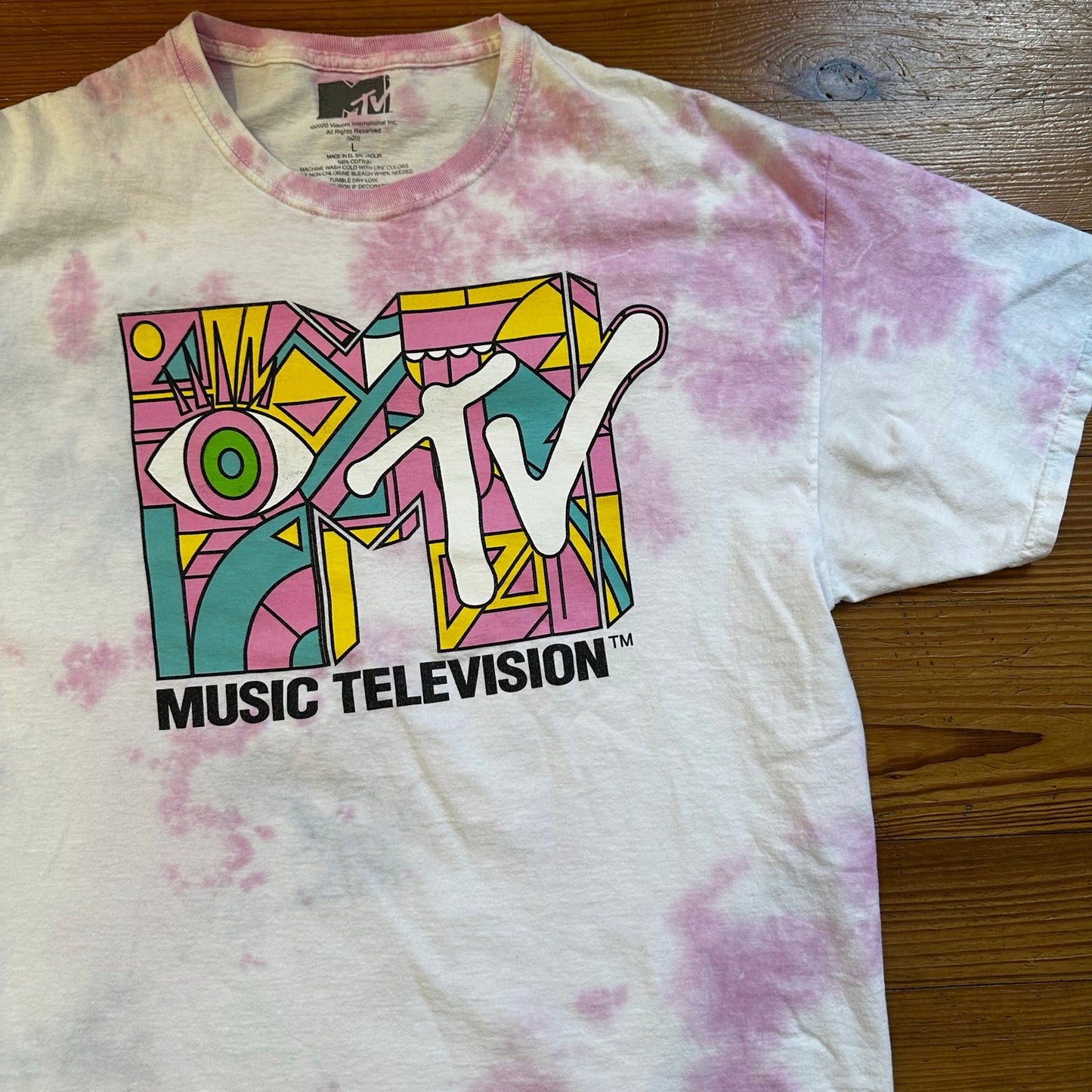 MTV pink white tie dyed Music Television shirt sleeve graphic shirt SIZE L