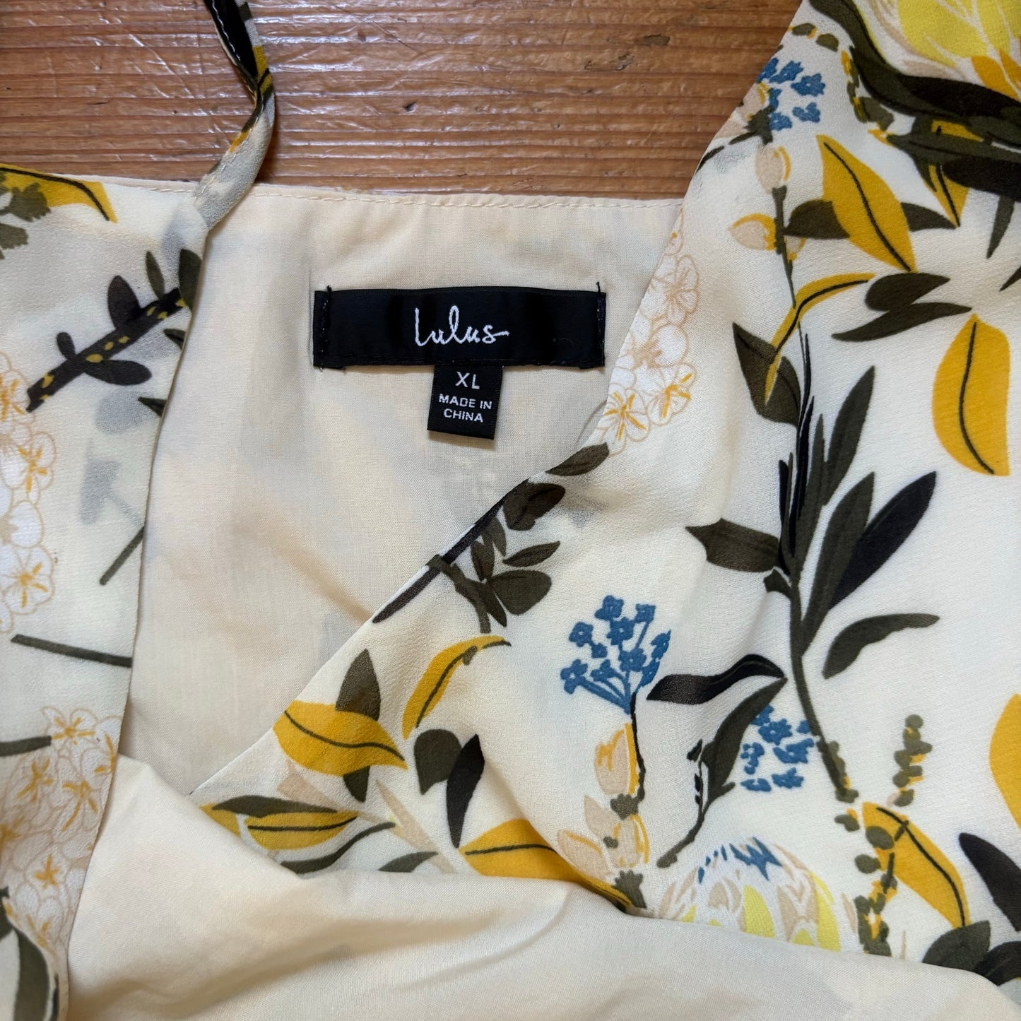 Lulus butter yellow green floral print wrap midi dress SIZE XL