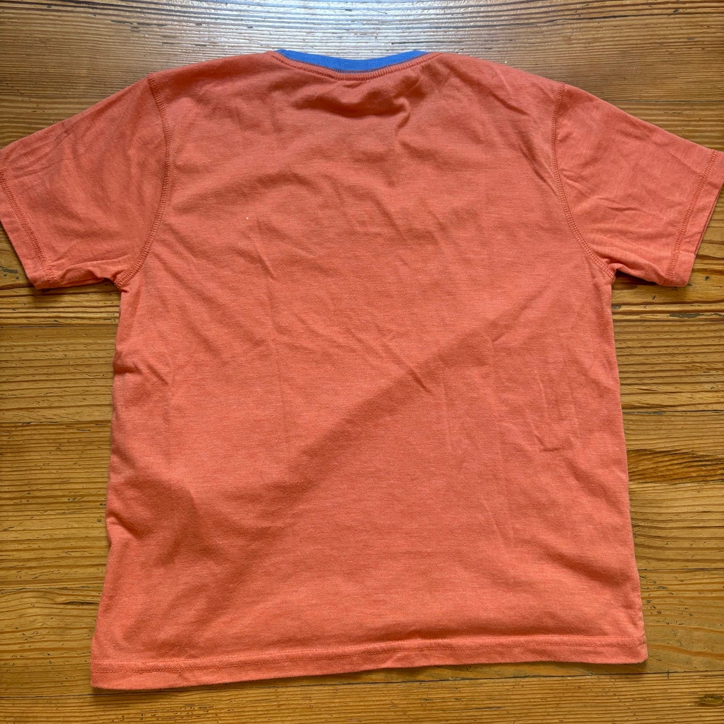 Cotopaxi orange llama Do Good graphic short sleeve unisex kids shirt SIZE M