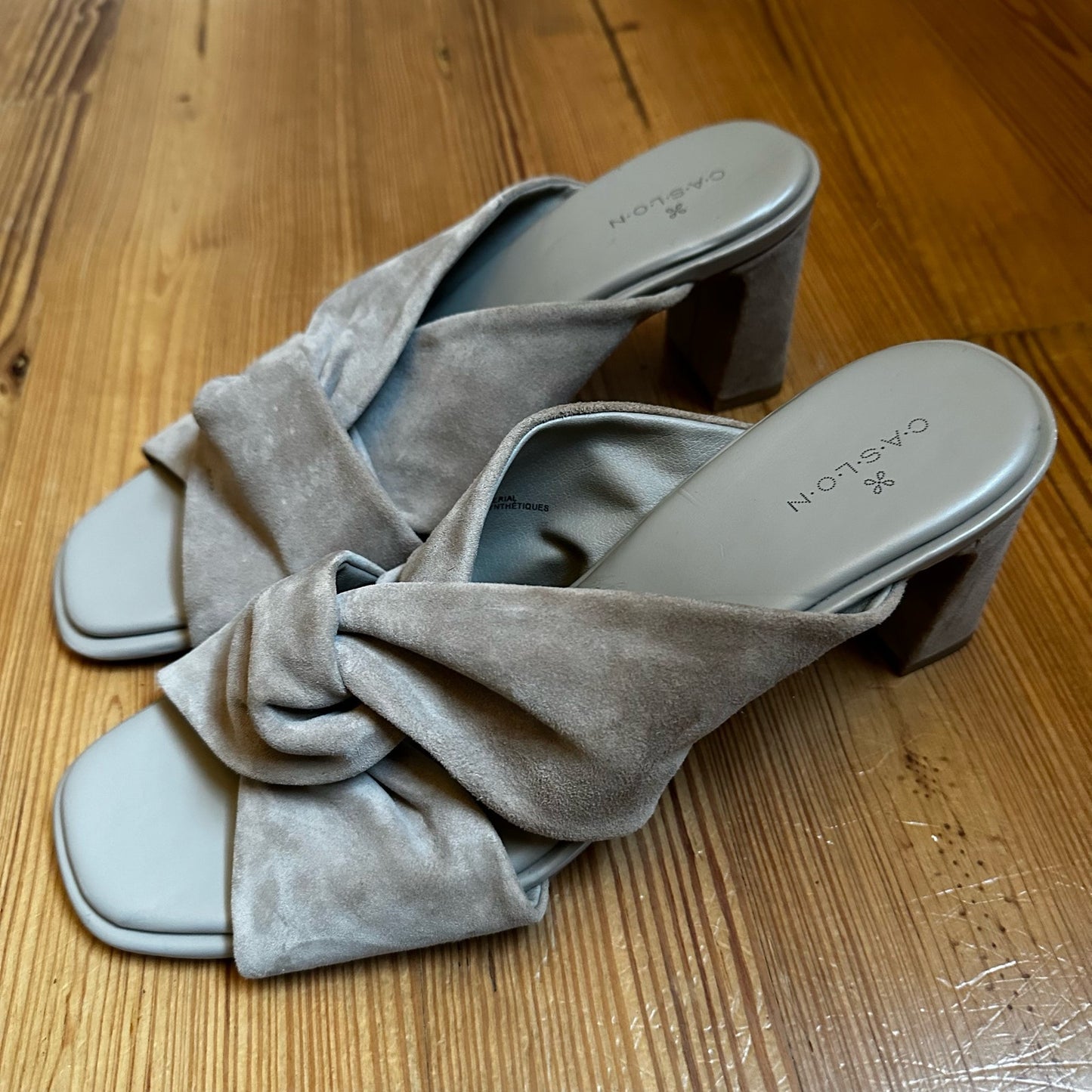 Caslon tan leather crisscross slip on heel sandals SIZE 9