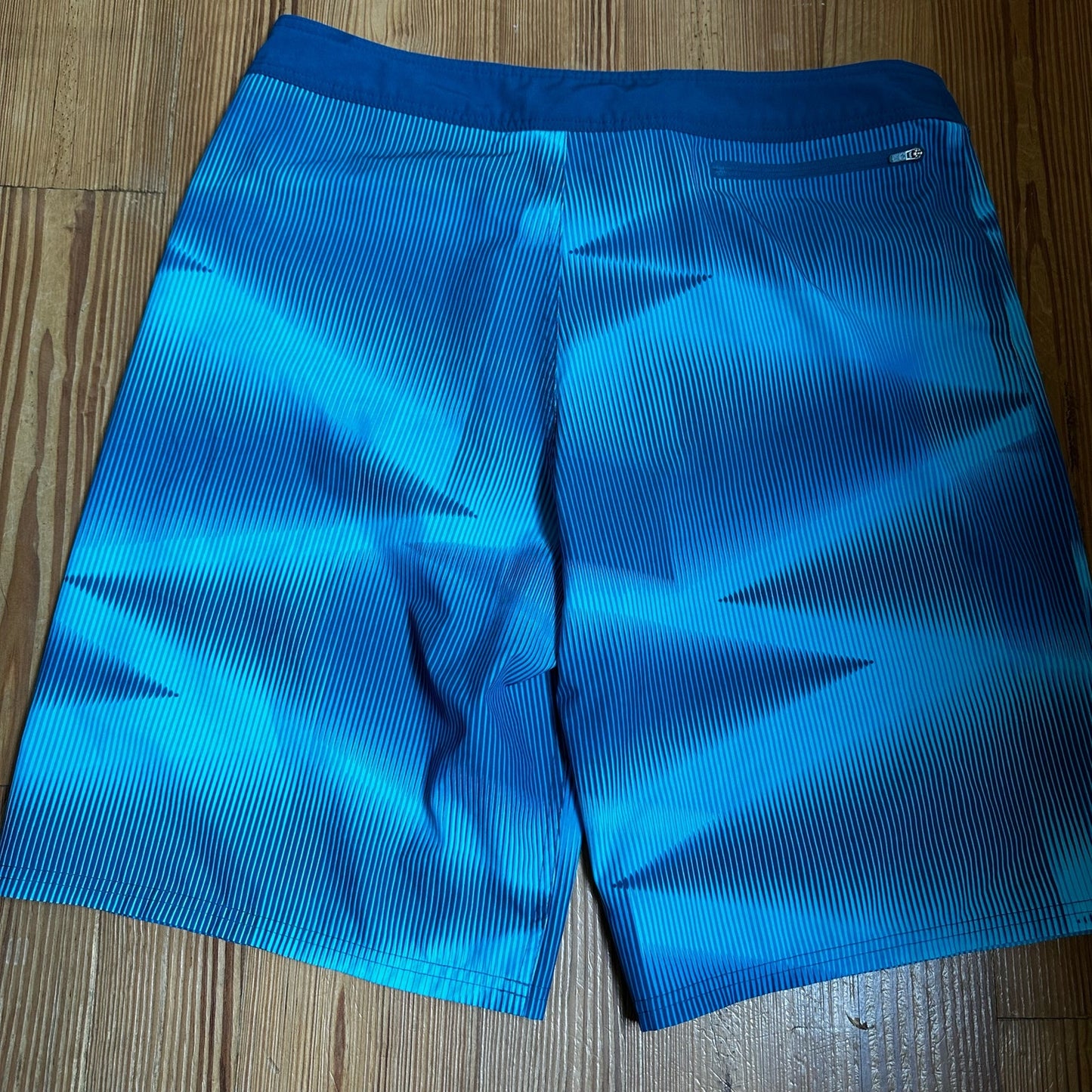 Nike teal tie swim trunks SIZE 34