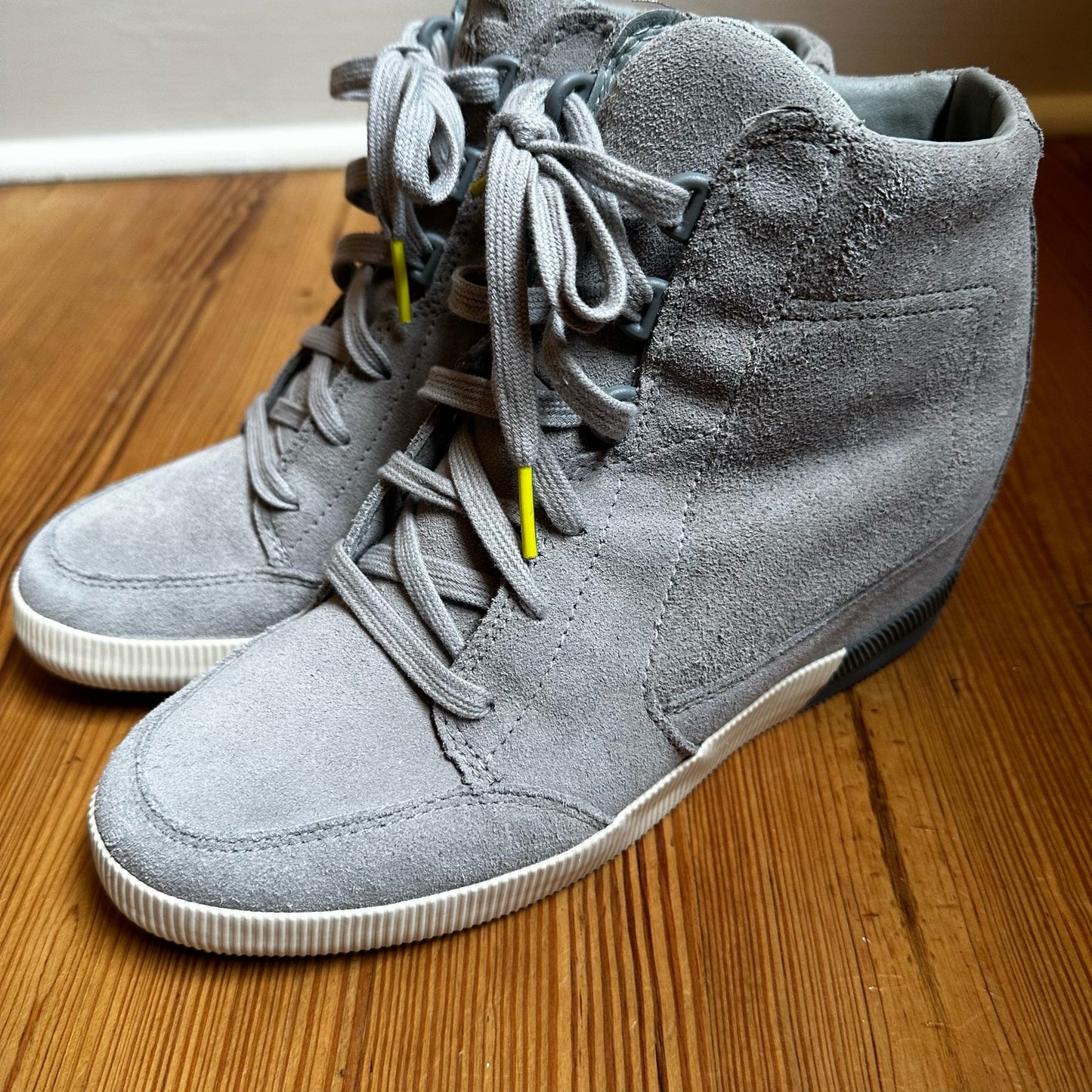 Sorel Out N About gray wedge high top sneaker SIZE 9.5
