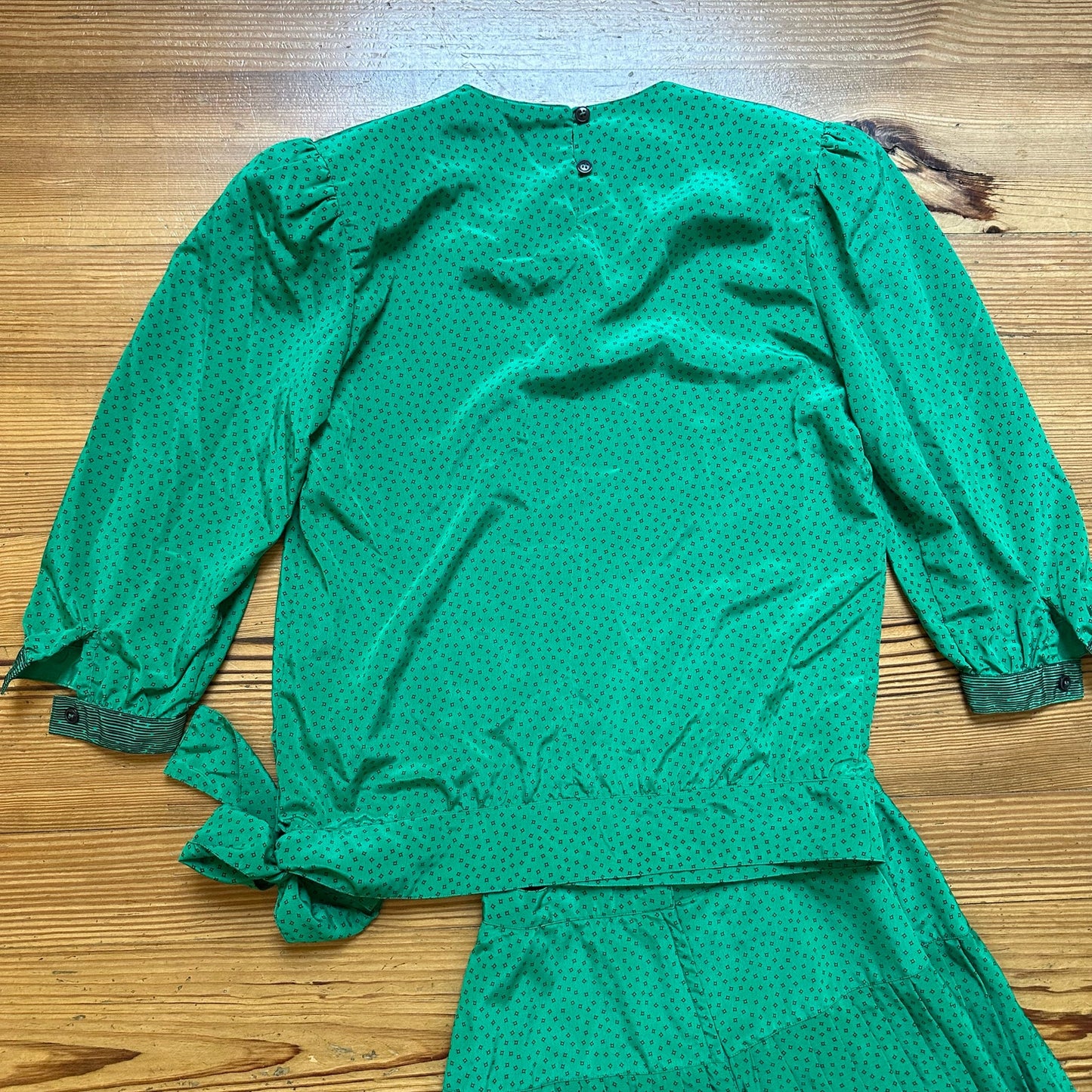 Petites for Maggy vtg green bubble sleeve shirt midi pleated skirt set SIZE 6