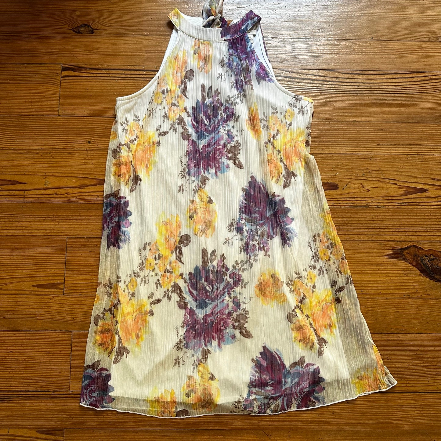 C established 1946 white floral silver threaded pleated shift dress SIZE M