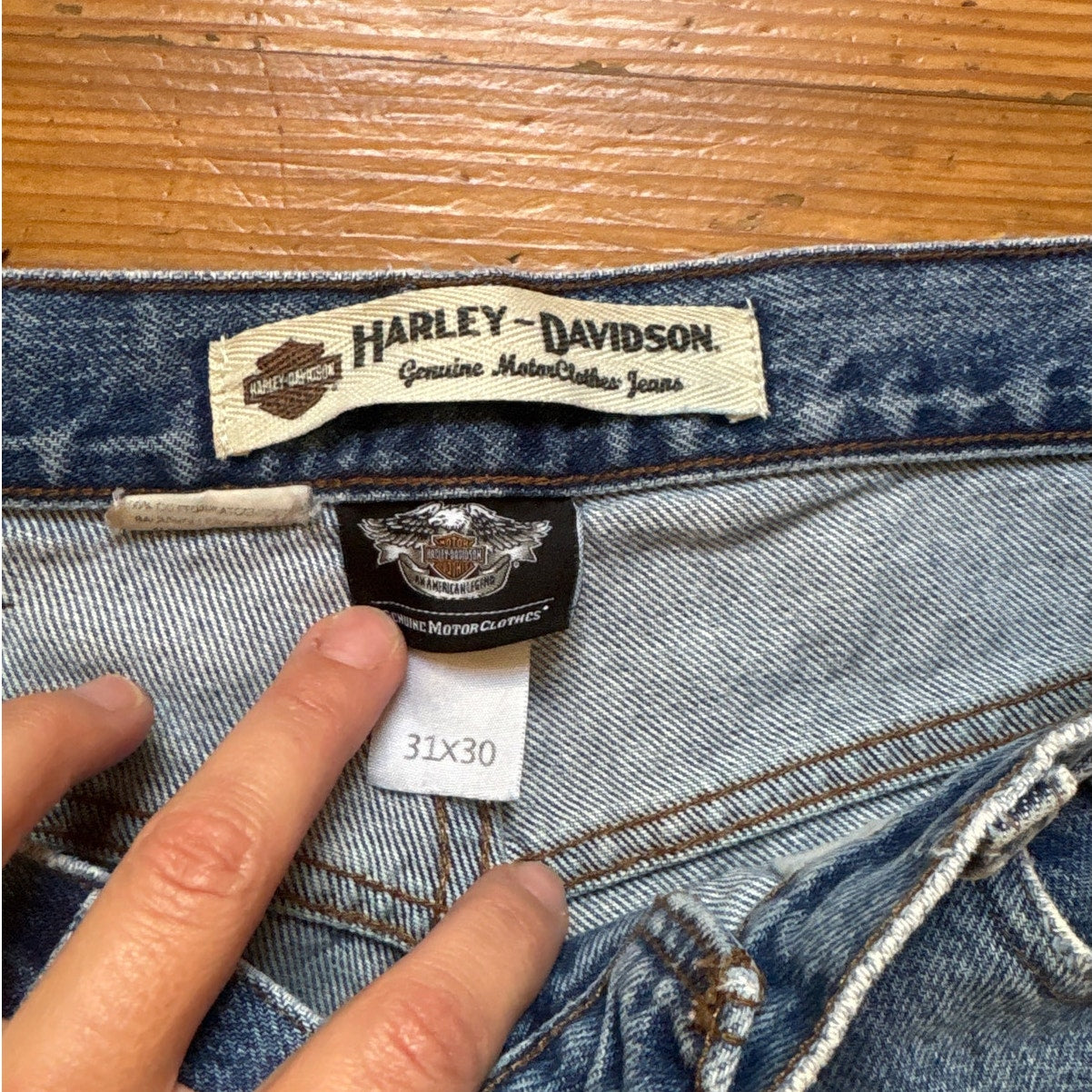 Harley Davidson medium wash straight leg mens jeans SIZE 31X30