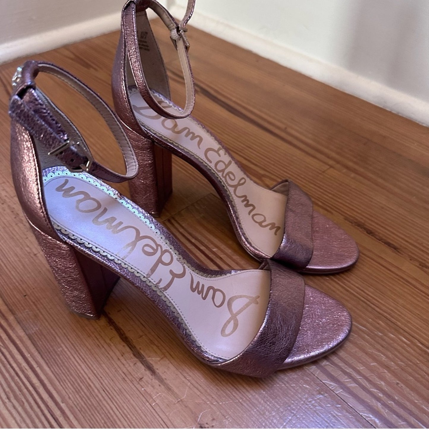 Sam Edelman Yaro soft pink holographic heel SIZE 8.5