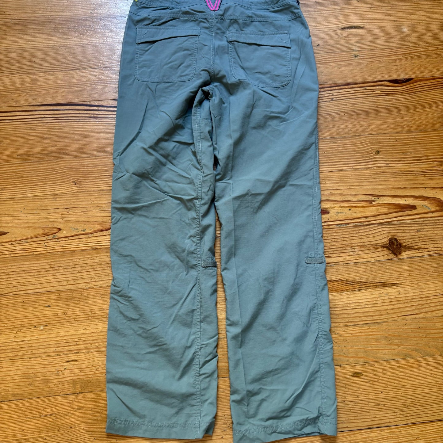 The North Face gray womens drawstring cargo pant SIZE 2