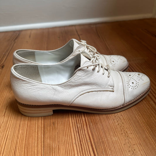 Lanvin vintage white leather lace oxford shoes SIZE 25.5/9.5