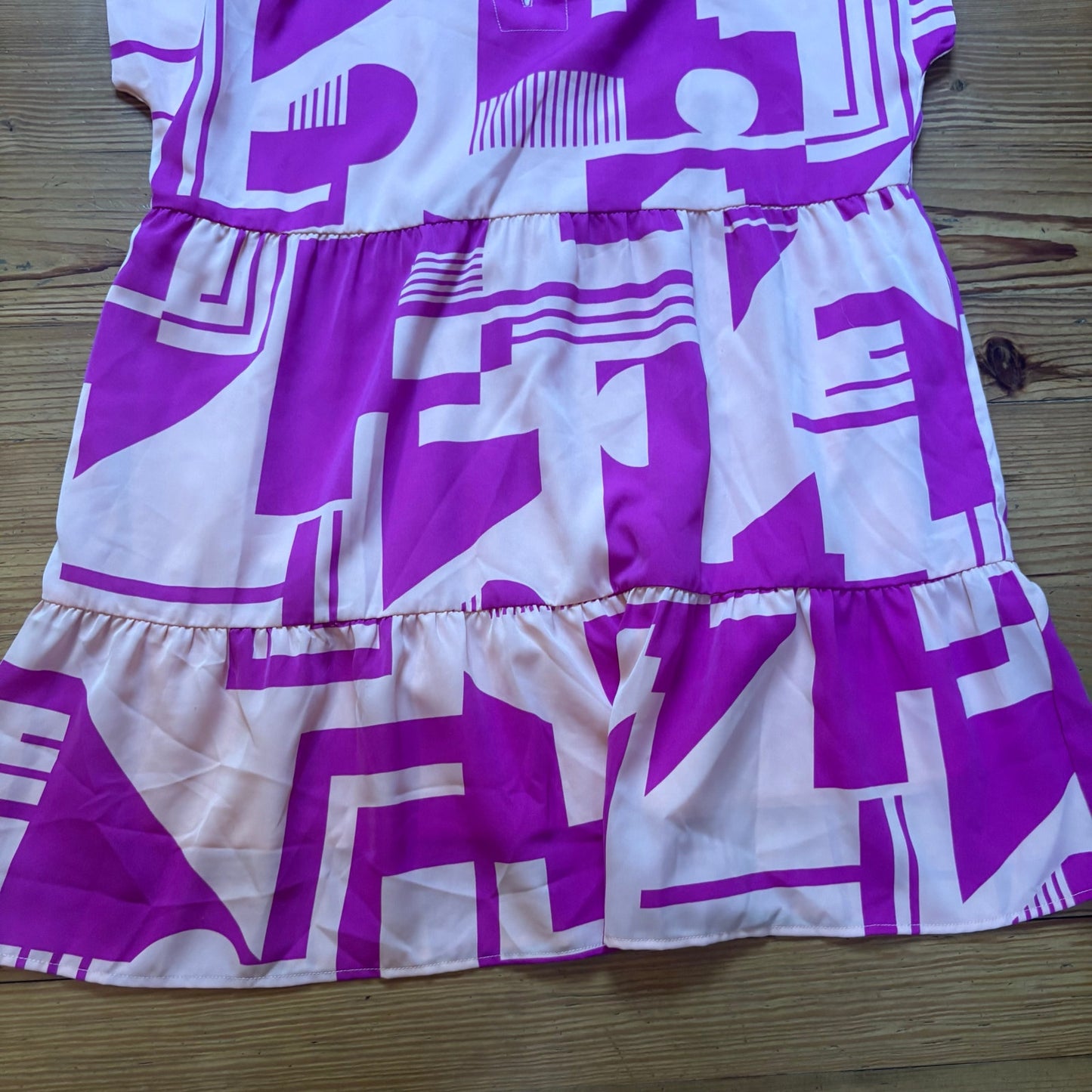THML pink geometric print V neck short sleeve dress SIZE L