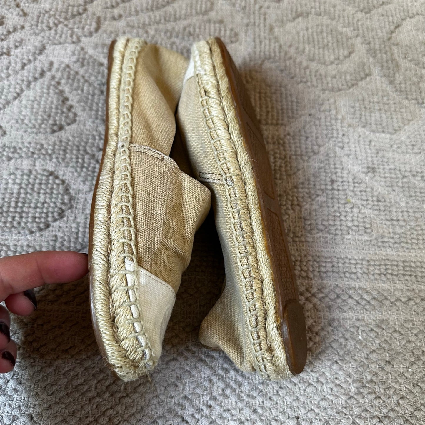 Tory Burch beige cream canvas cap toe espadrille flats SIZE 6.5
