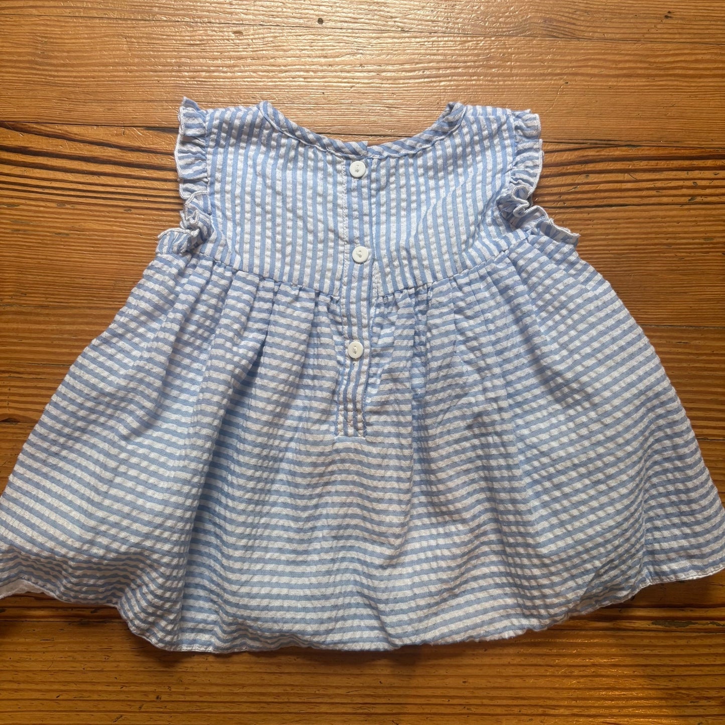 Sugar Dumpling Kids white blue seersucker ruffle sleeveless girls top SIZE 2T