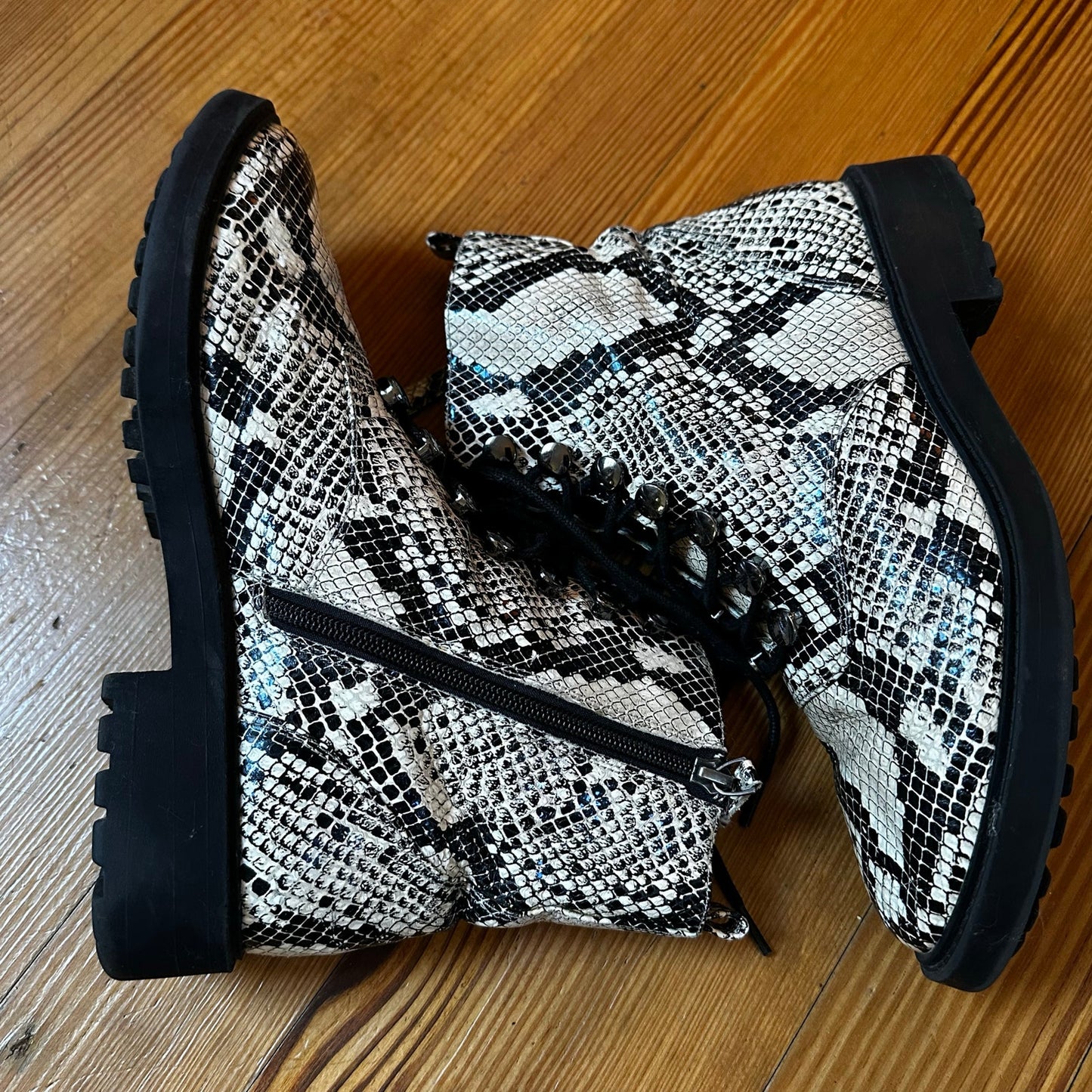 Linea Paolo patent leather black white snake print lace up combat boots SIZE 8.5