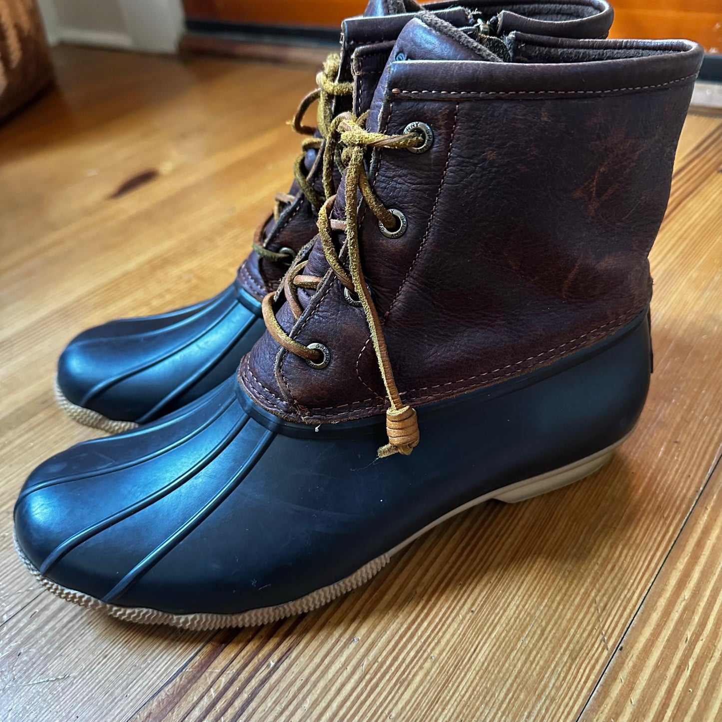 Sperry saltwater brown leather rubber sole rain boots SIZE 10