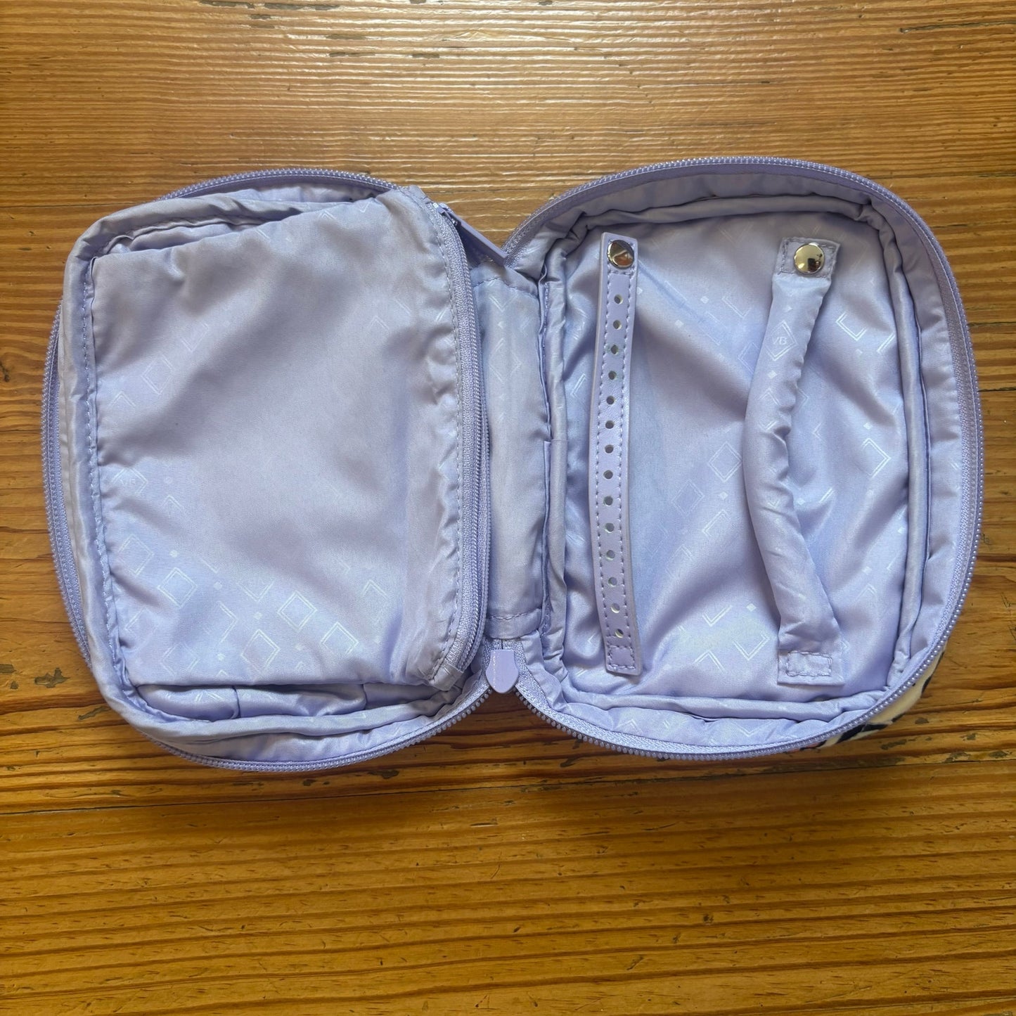 Vera Bradley ivory pink paisley jewelry travel case